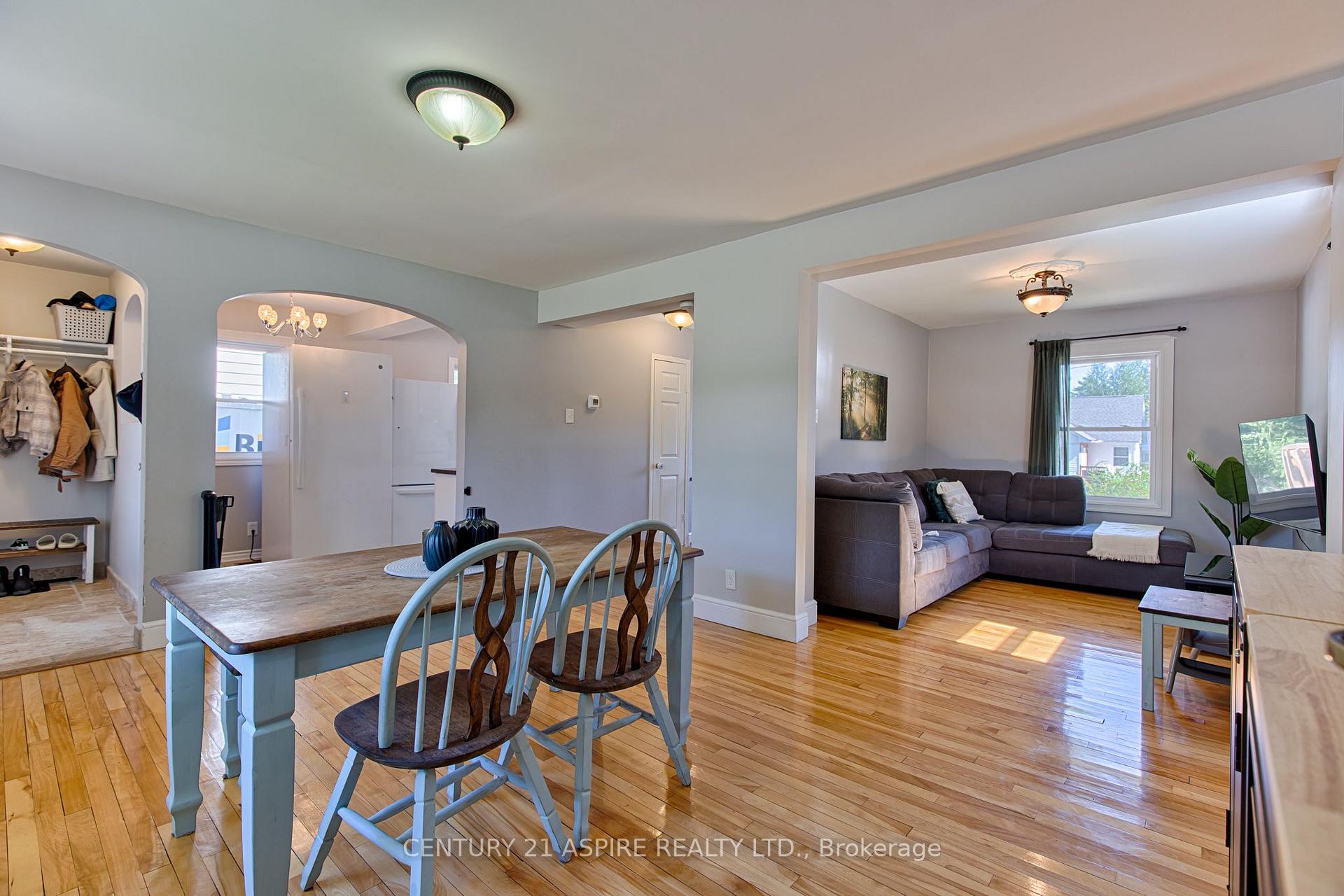 Photo 9 of 2 Thomson Crescent, Deep River, Deep River — HOMEH