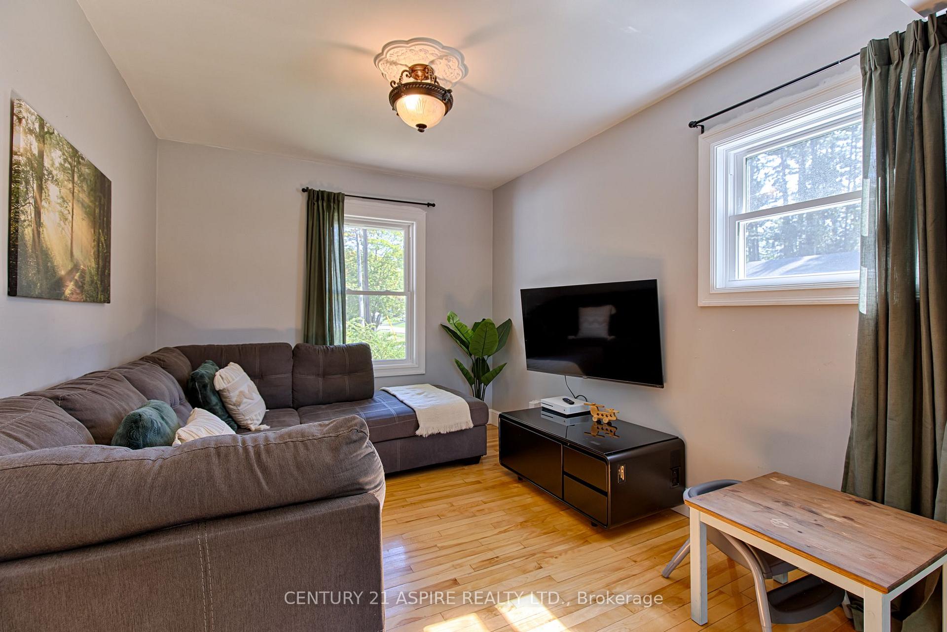 Photo 11 of 2 Thomson Crescent, Deep River, Deep River — HOMEH
