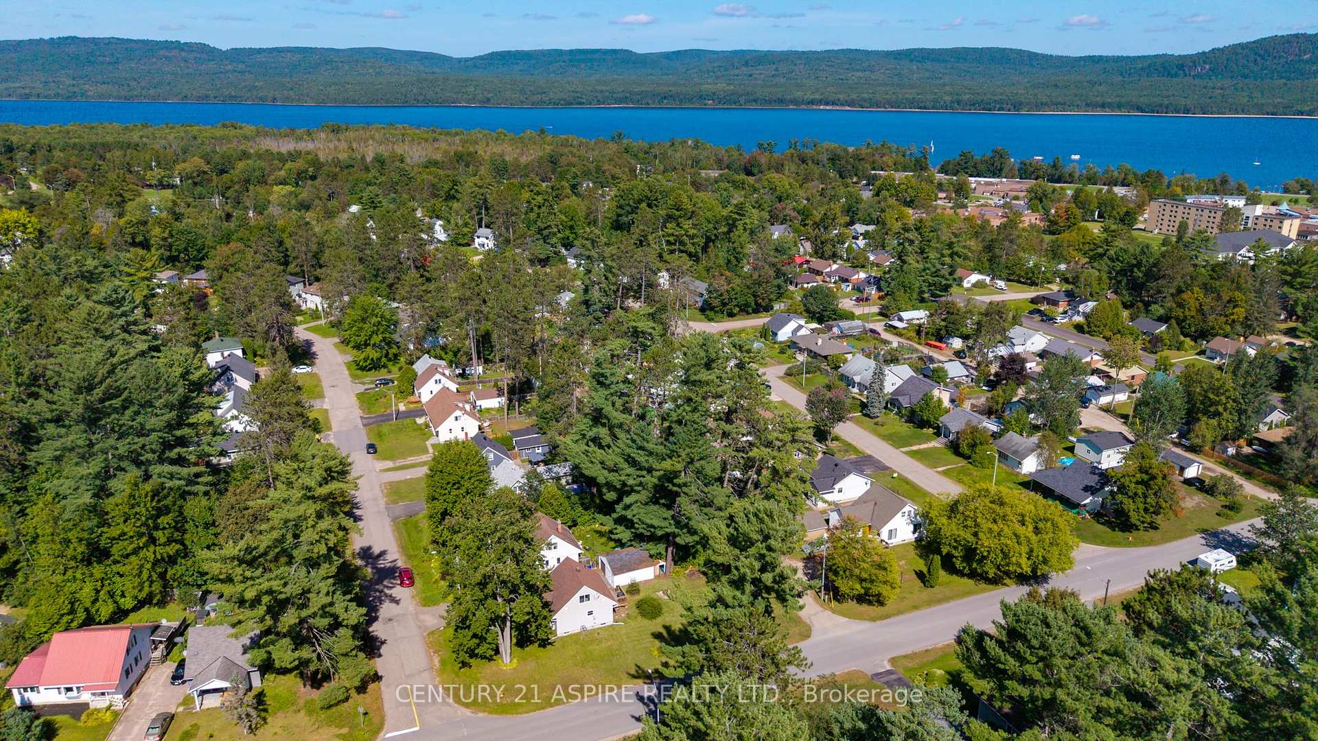 Photo 32 of 2 Thomson Crescent, Deep River, Deep River — HOMEH
