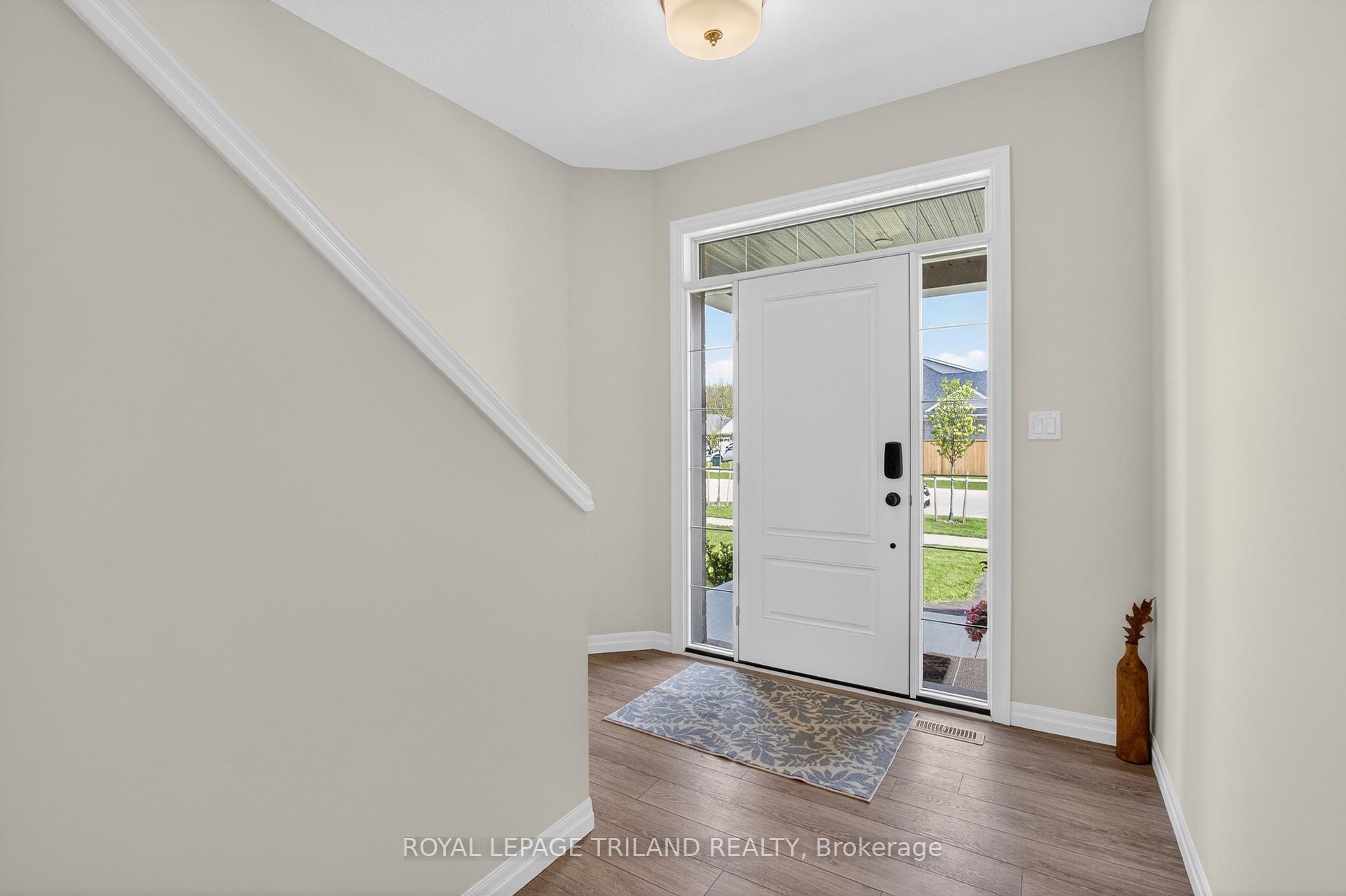 Photo 5 of 102 Cortland Terrace, St. Thomas — HOMEH