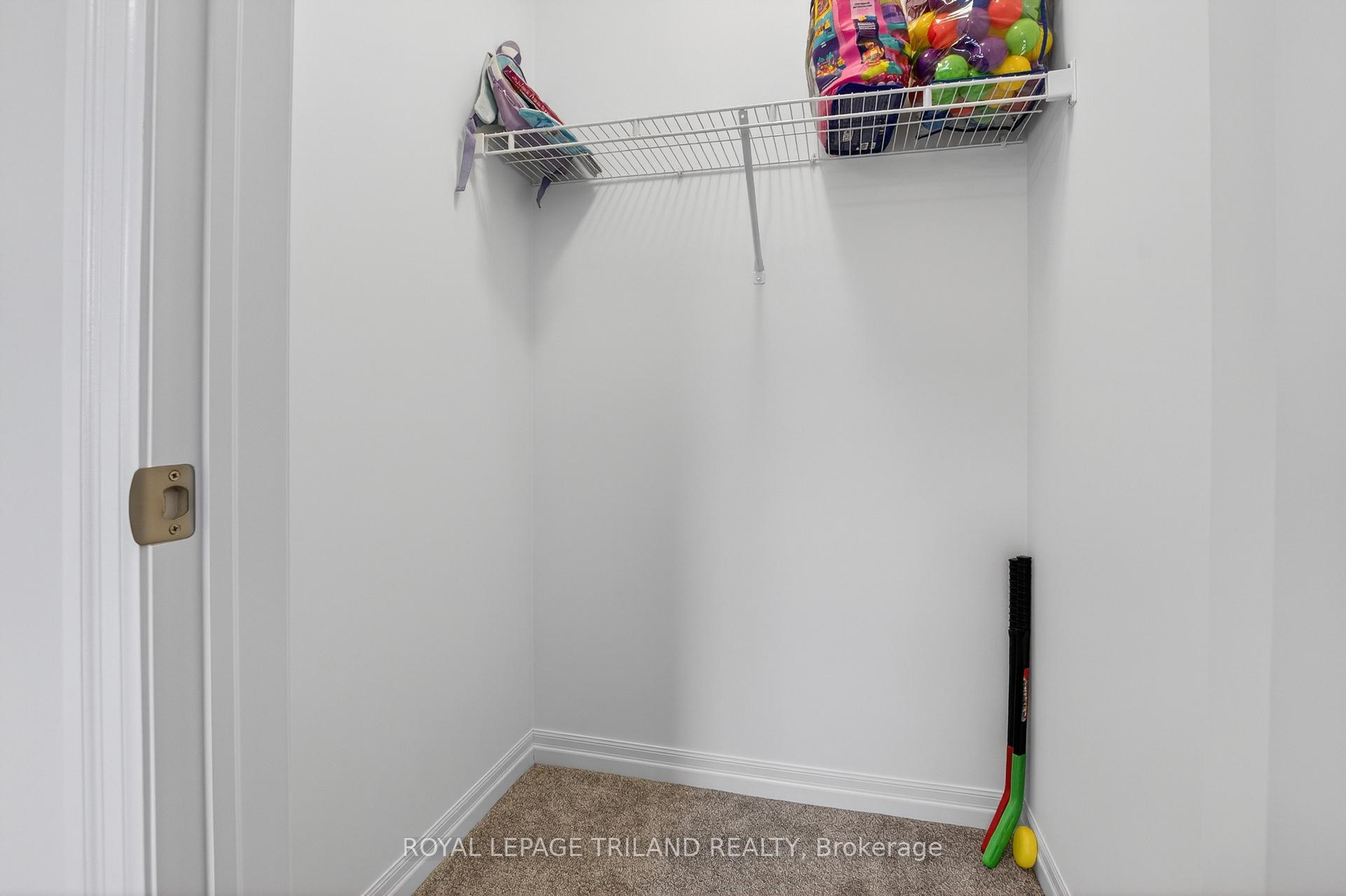 Photo 35 of 102 Cortland Terrace, St. Thomas — HOMEH