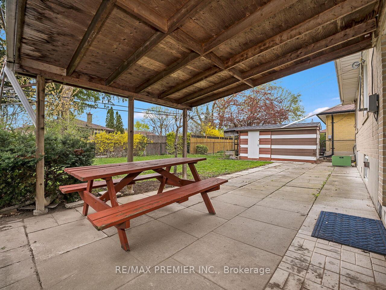 Photo 45 of 108 Thistle Down Boulevard, Etobicoke, Thistletown-Beaumonde Heights — HOMEH