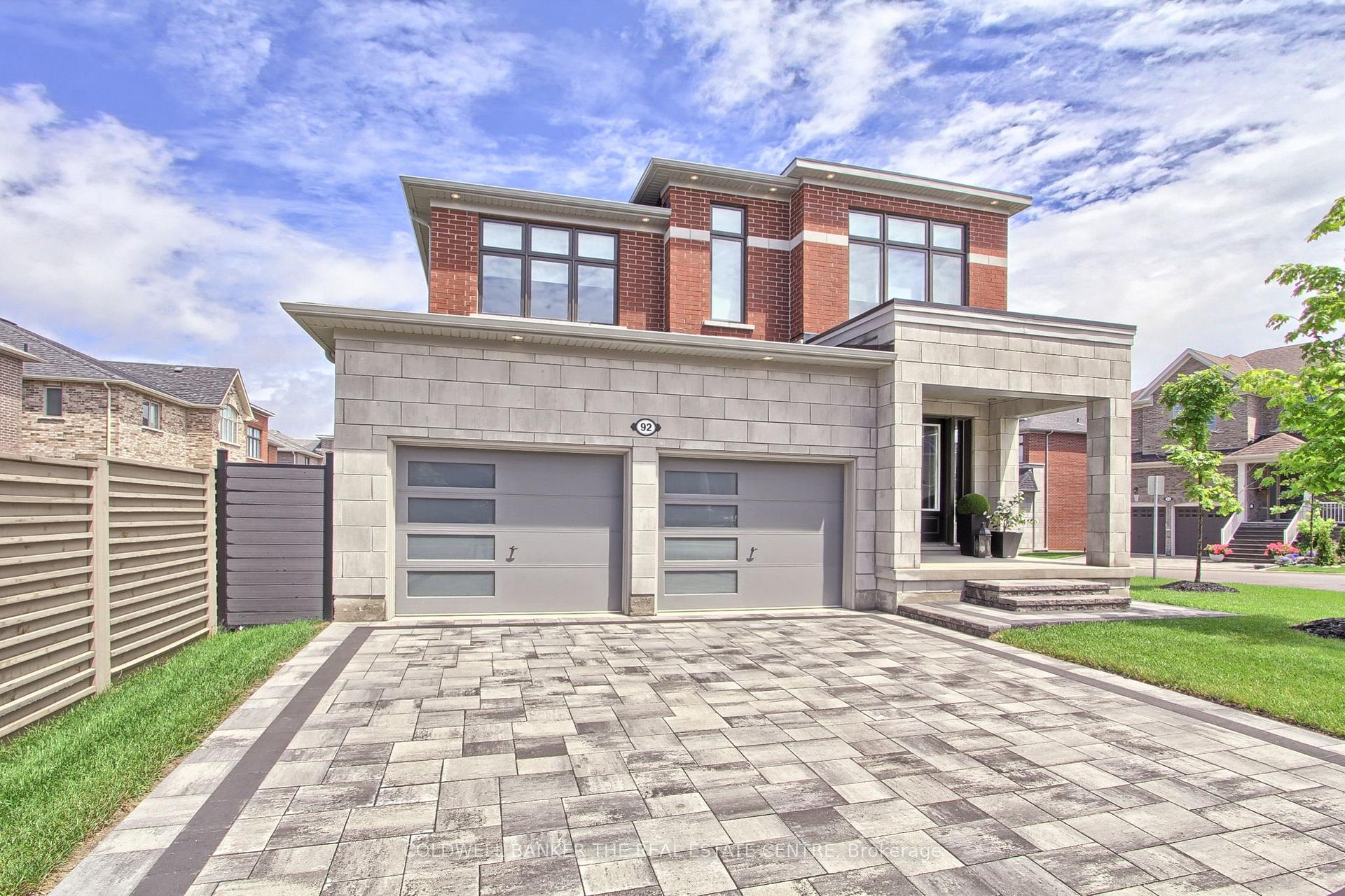 Photo 3 of 92 Maple Fields Circle, Aurora, Aurora Estates — HOMEH