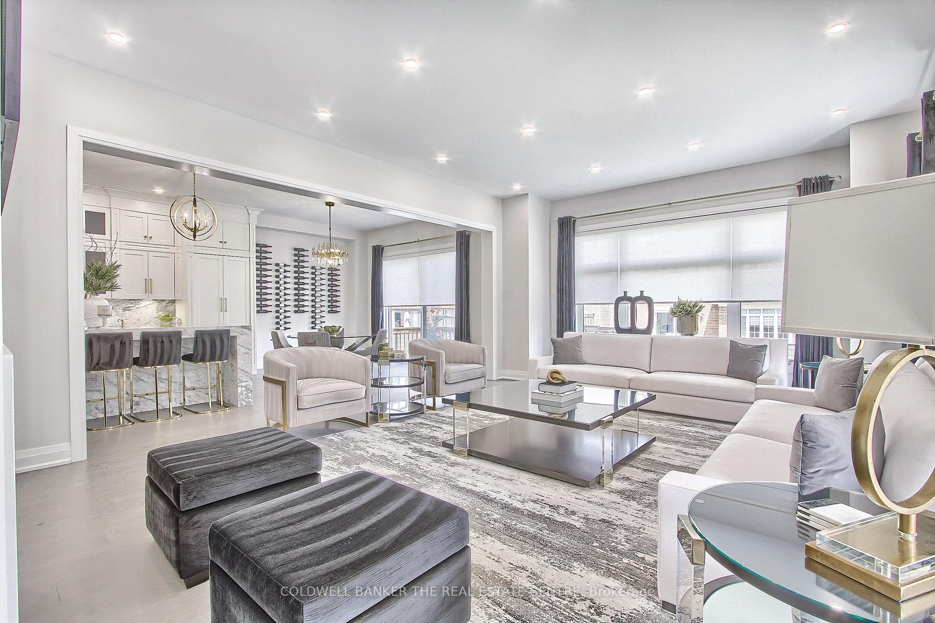 Photo 30 of 92 Maple Fields Circle, Aurora, Aurora Estates — HOMEH