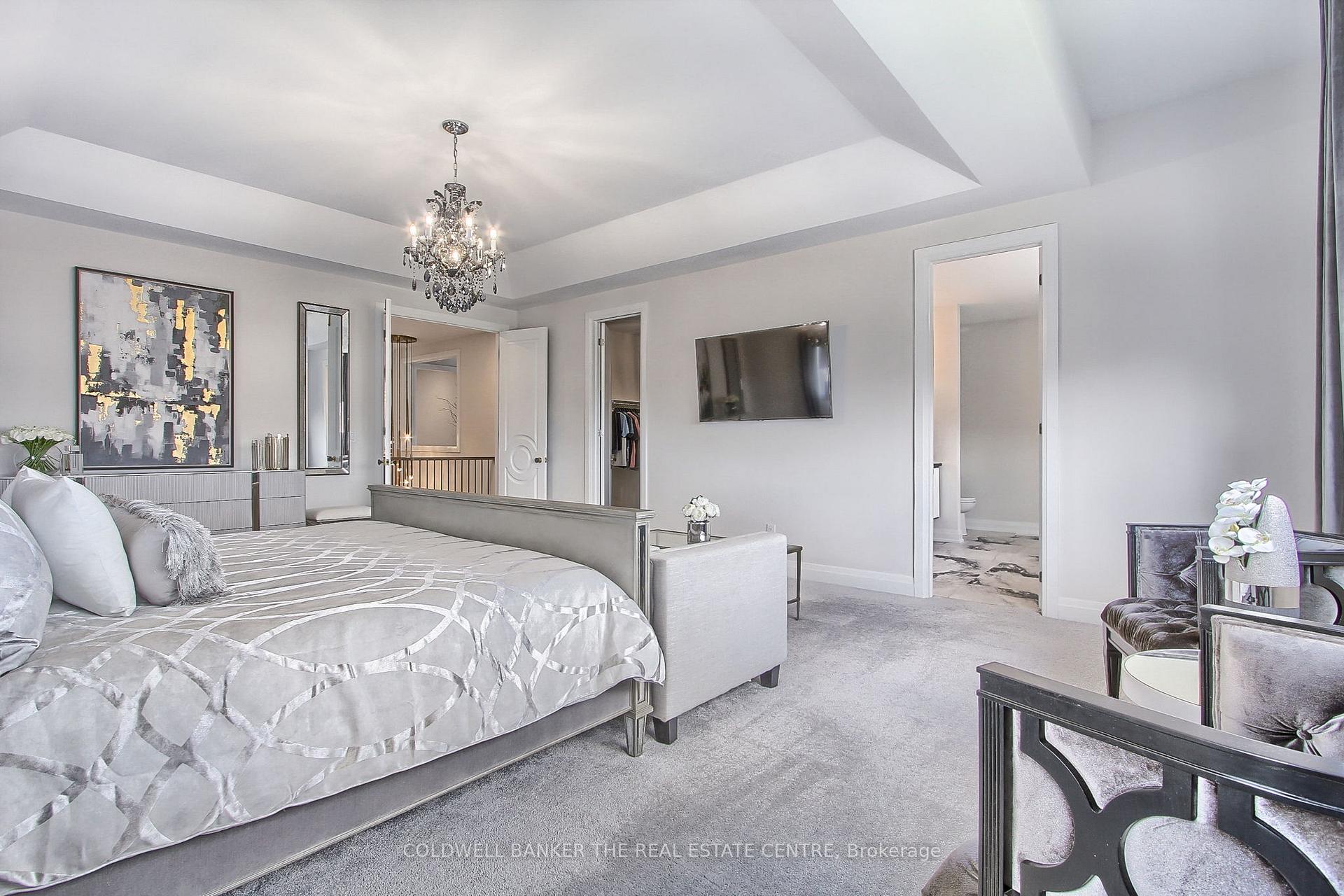 Photo 38 of 92 Maple Fields Circle, Aurora, Aurora Estates — HOMEH