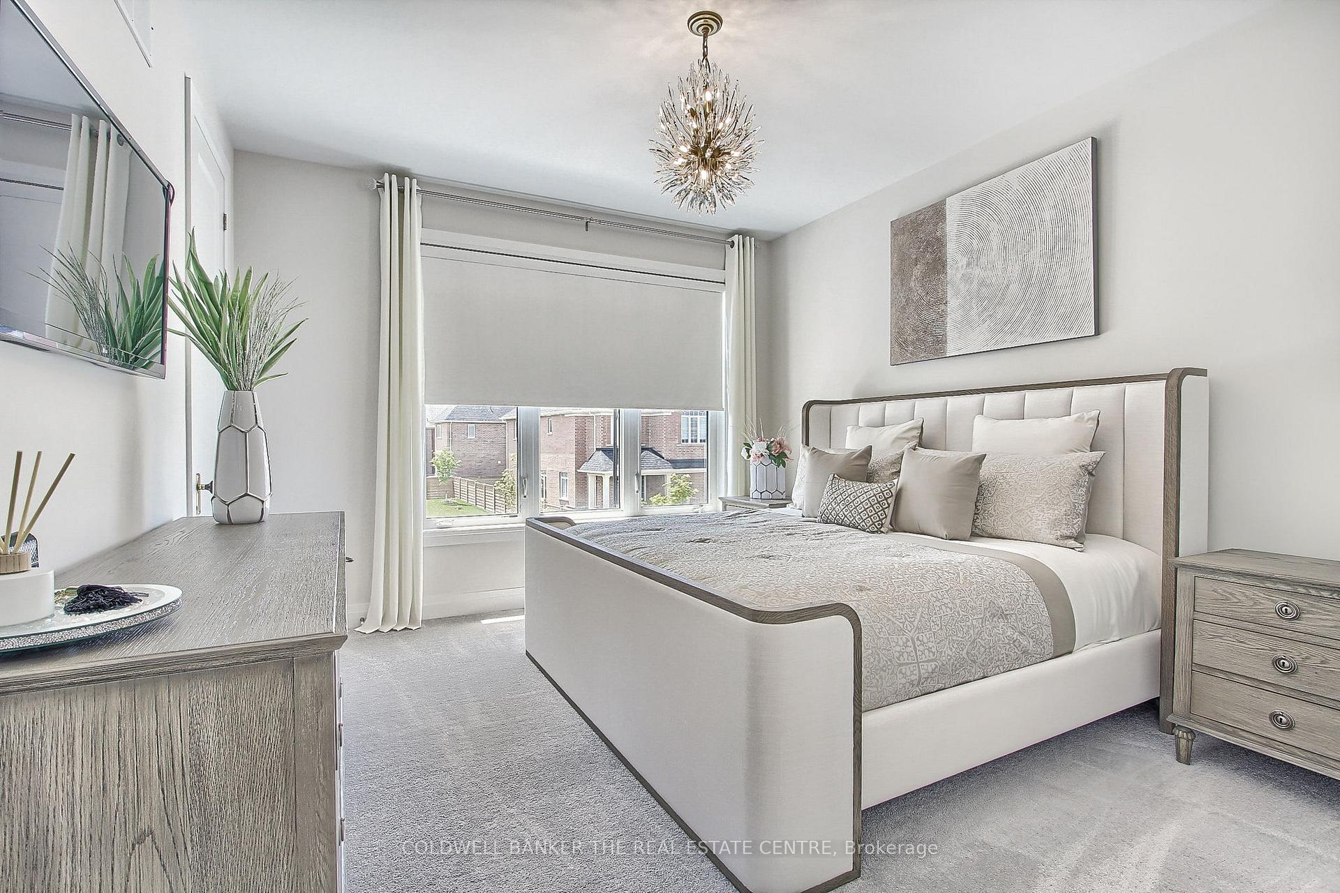 Photo 44 of 92 Maple Fields Circle, Aurora, Aurora Estates — HOMEH