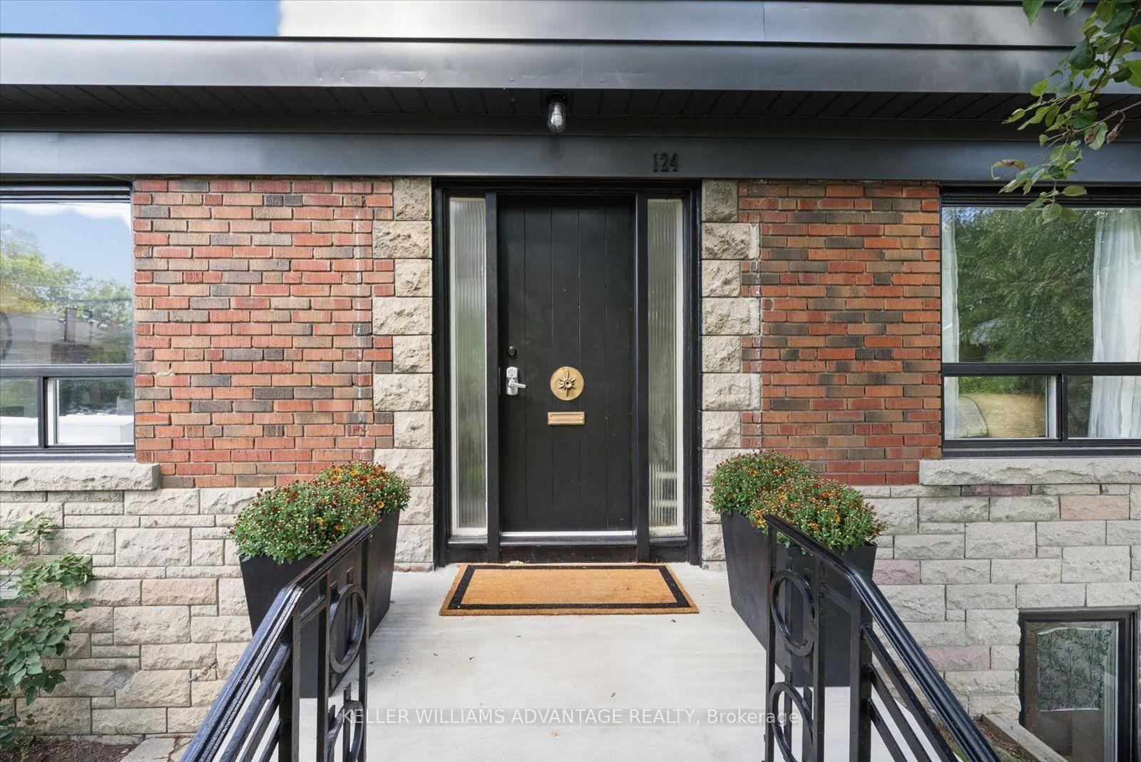 Photo 2 of 124 Glenwood Crescent, Toronto, O'Connor-Parkview — HOMEH