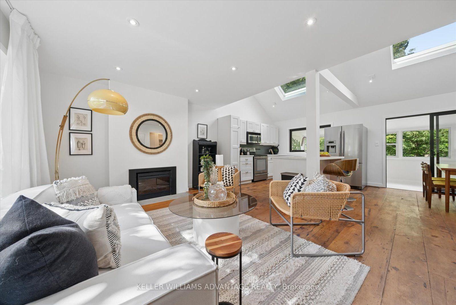 Photo 3 of 124 Glenwood Crescent, Toronto, O'Connor-Parkview — HOMEH