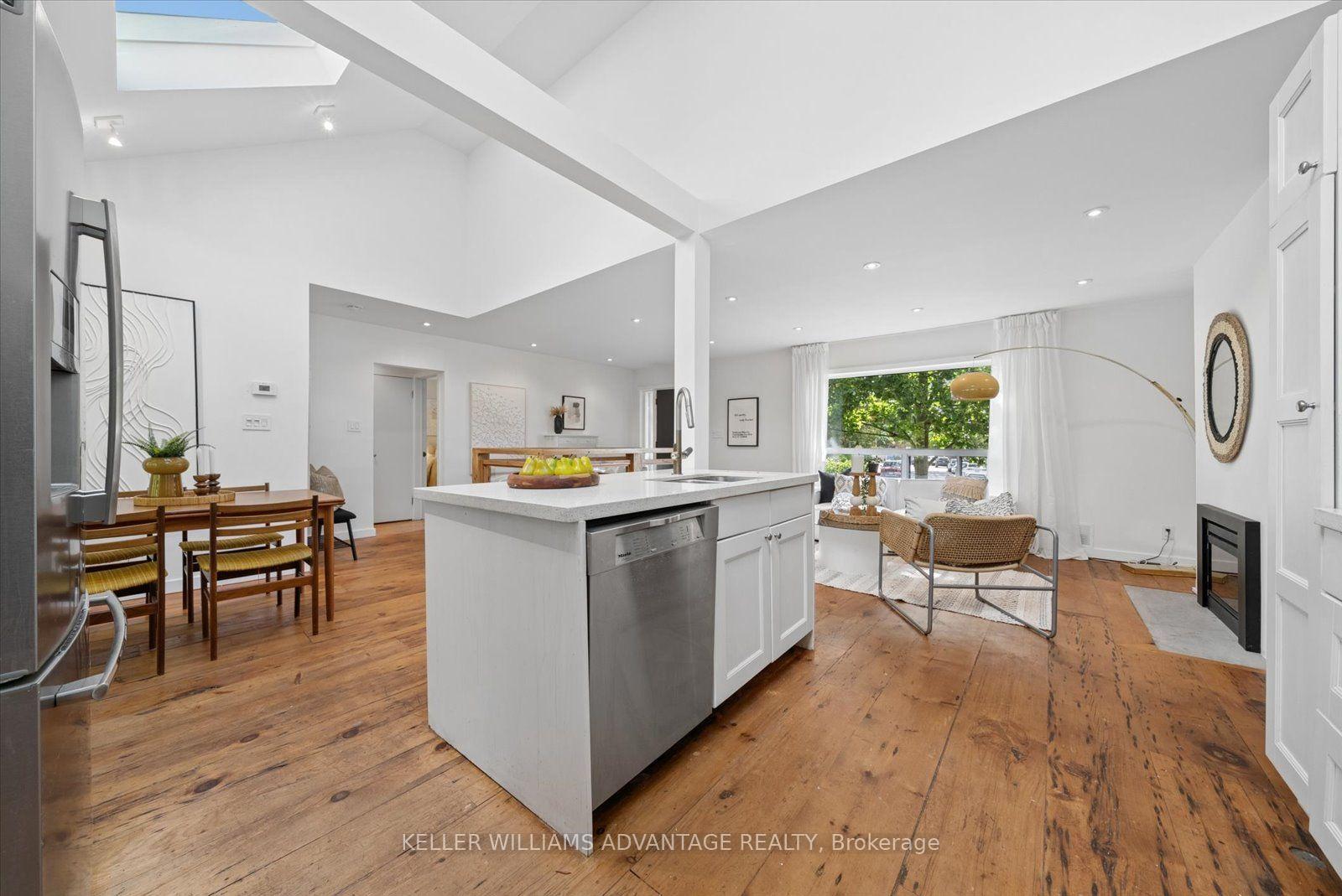 Photo 8 of 124 Glenwood Crescent, Toronto, O'Connor-Parkview — HOMEH