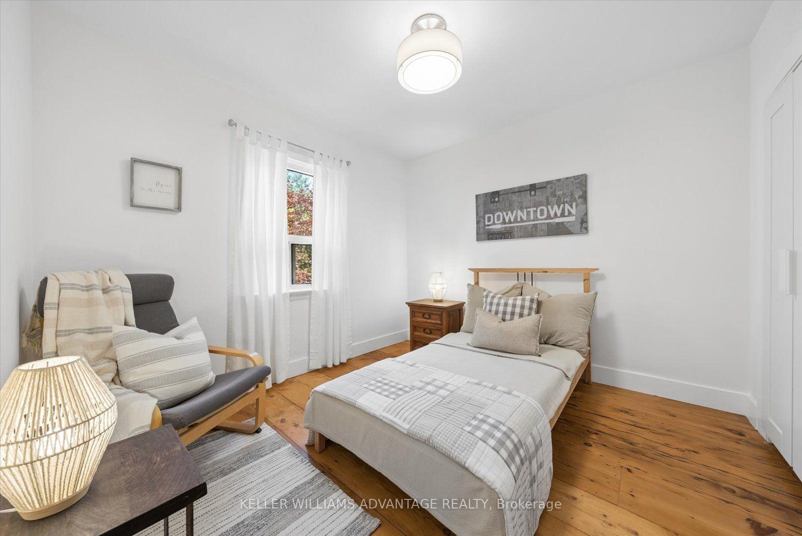 Photo 15 of 124 Glenwood Crescent, Toronto, O'Connor-Parkview — HOMEH