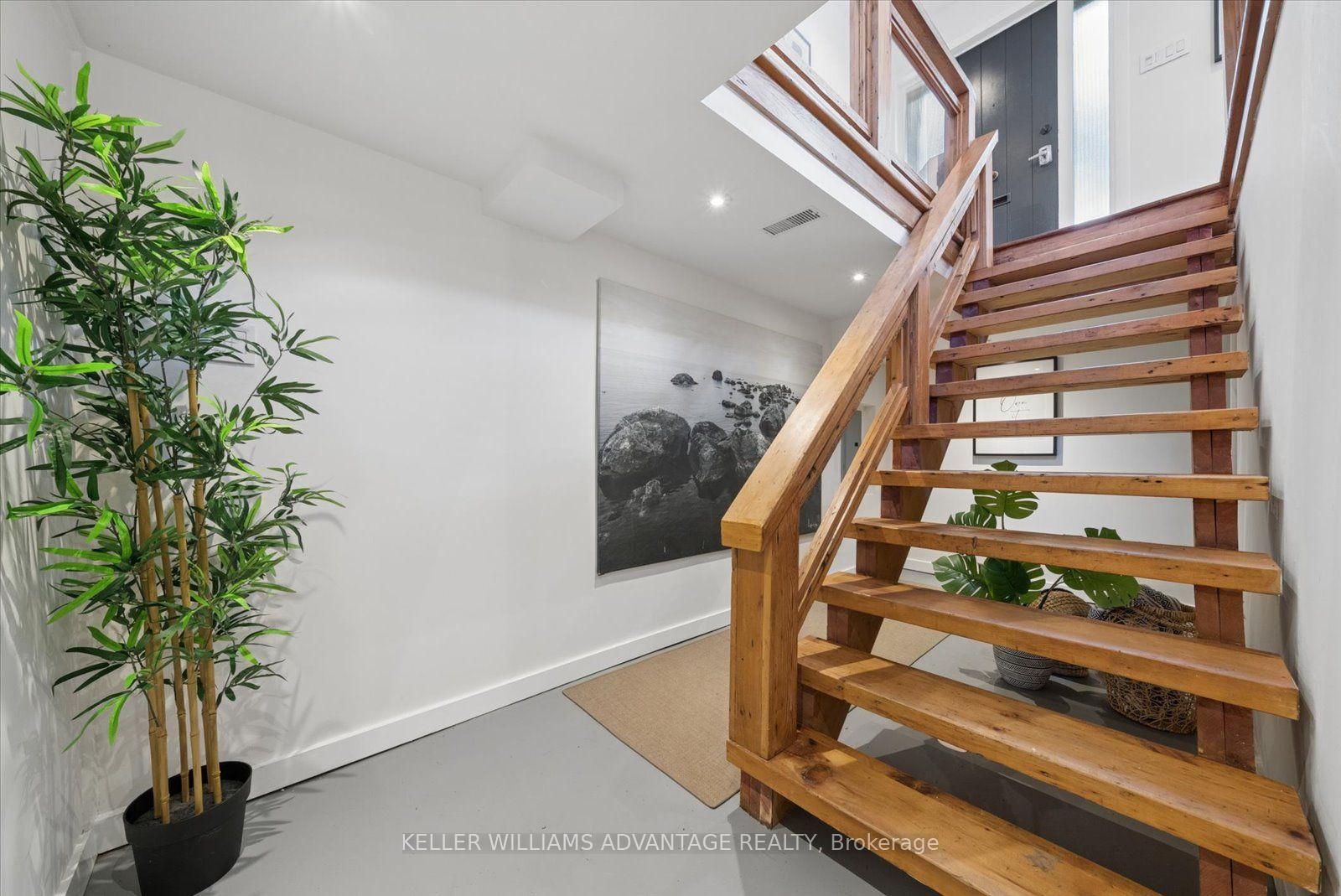 Photo 18 of 124 Glenwood Crescent, Toronto, O'Connor-Parkview — HOMEH