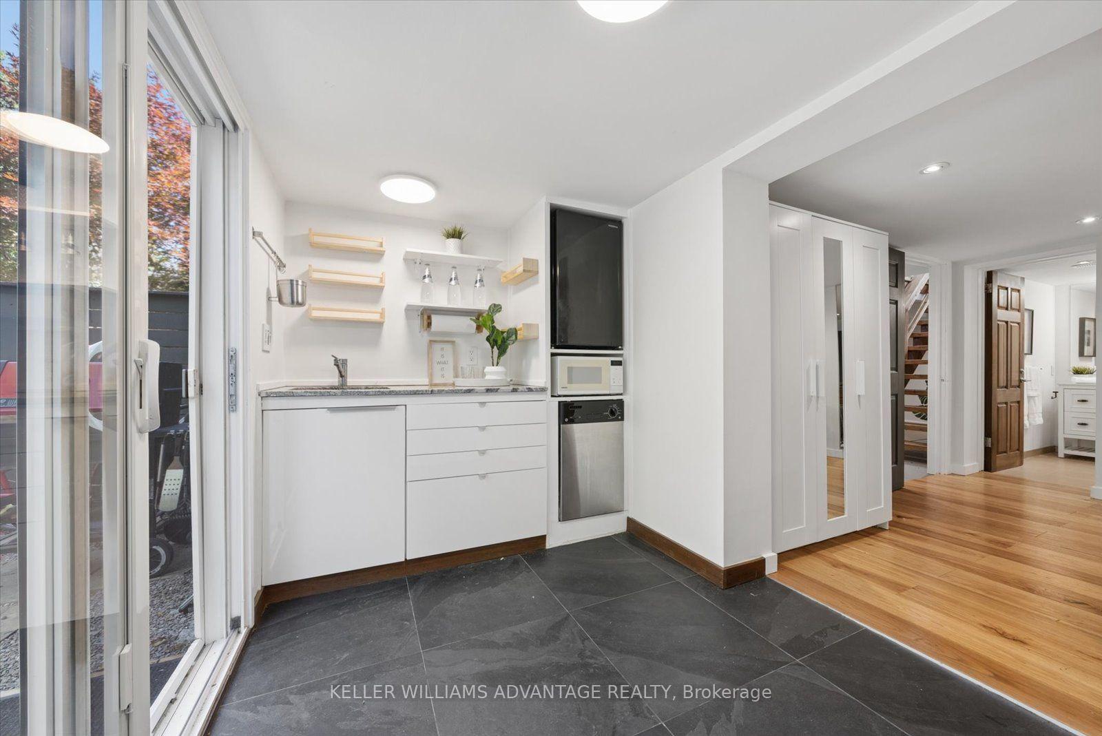 Photo 22 of 124 Glenwood Crescent, Toronto, O'Connor-Parkview — HOMEH