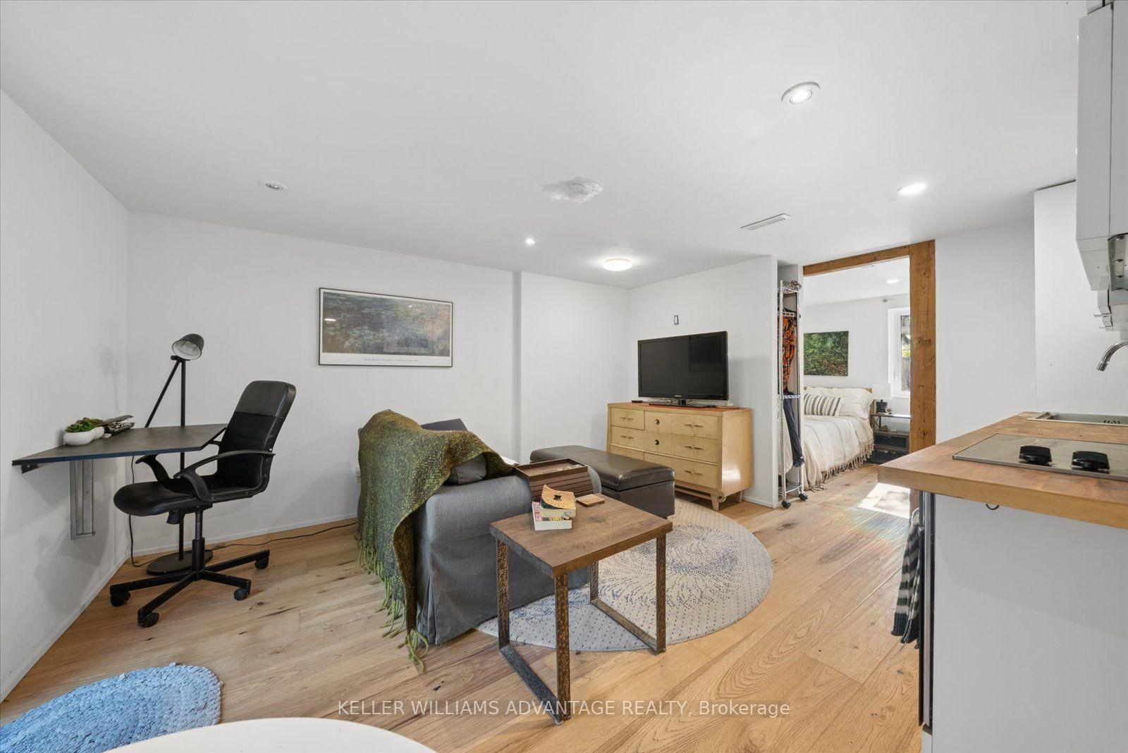 Photo 36 of 124 Glenwood Crescent, Toronto, O'Connor-Parkview — HOMEH