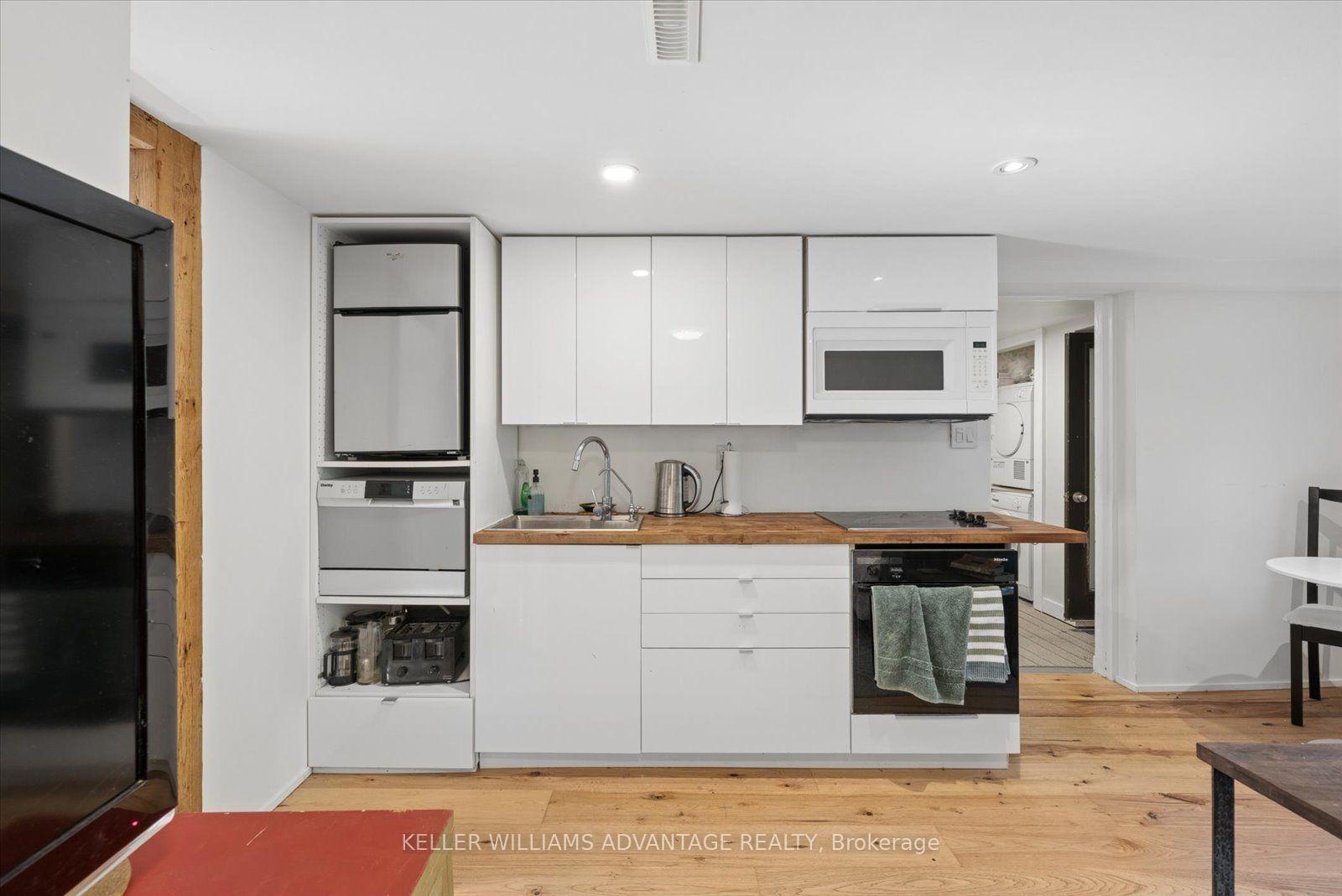 Photo 37 of 124 Glenwood Crescent, Toronto, O'Connor-Parkview — HOMEH