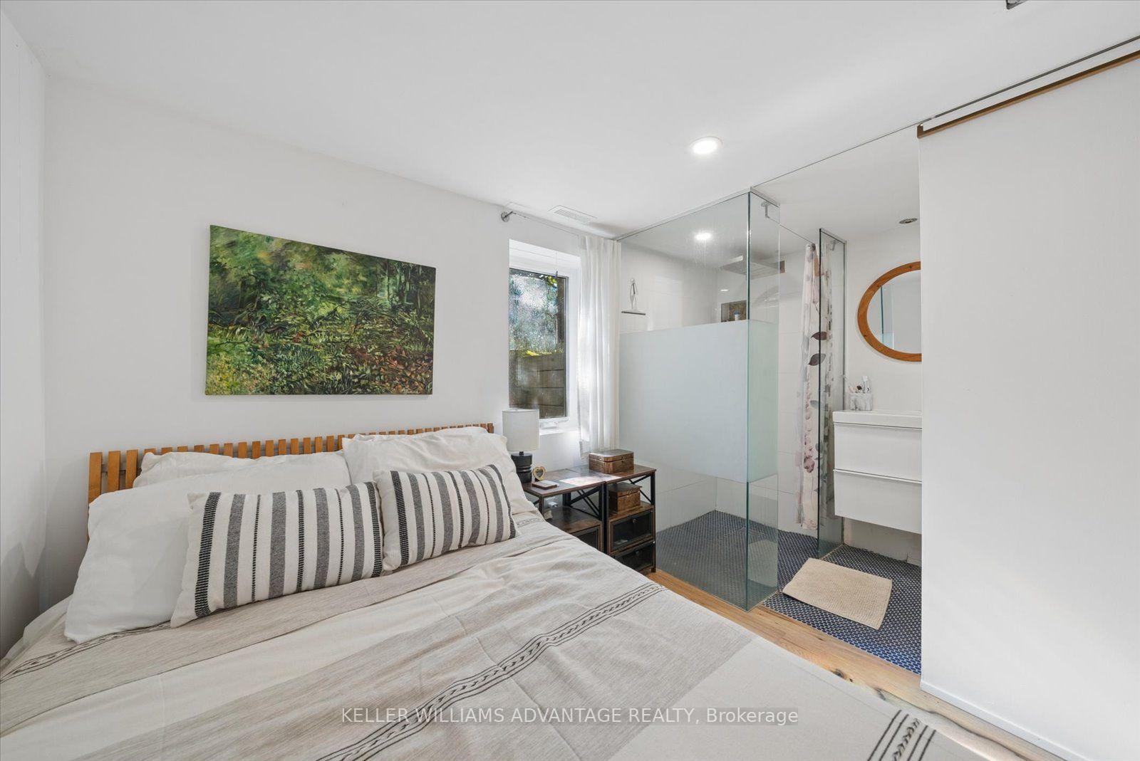 Photo 39 of 124 Glenwood Crescent, Toronto, O'Connor-Parkview — HOMEH