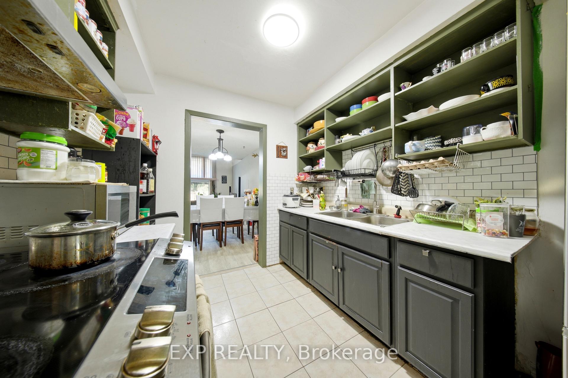 Photo 13 of Unit 8, 275 Manse Road, Scarborough, West Hill — HOMEH