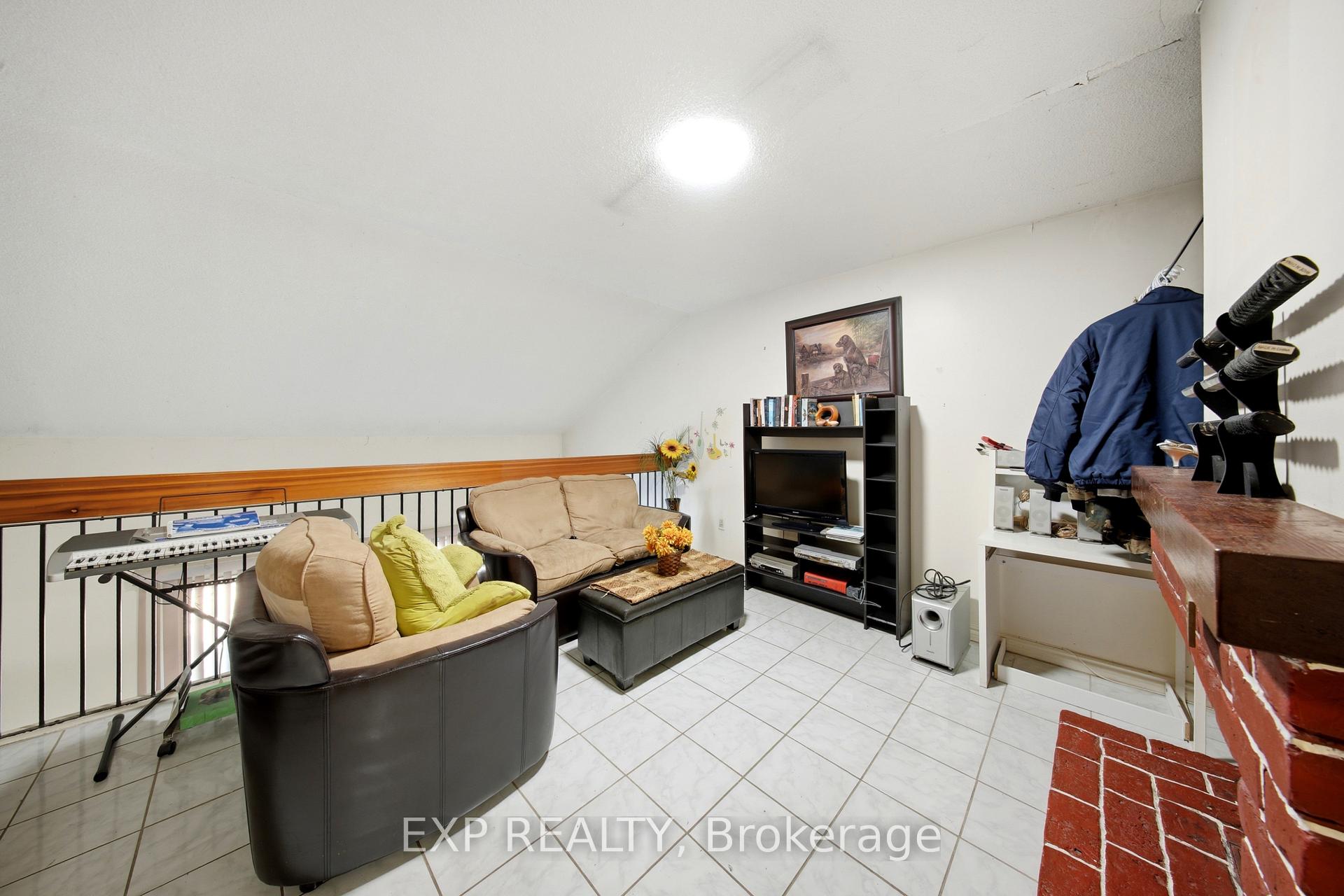 Photo 15 of Unit 8, 275 Manse Road, Scarborough, West Hill — HOMEH
