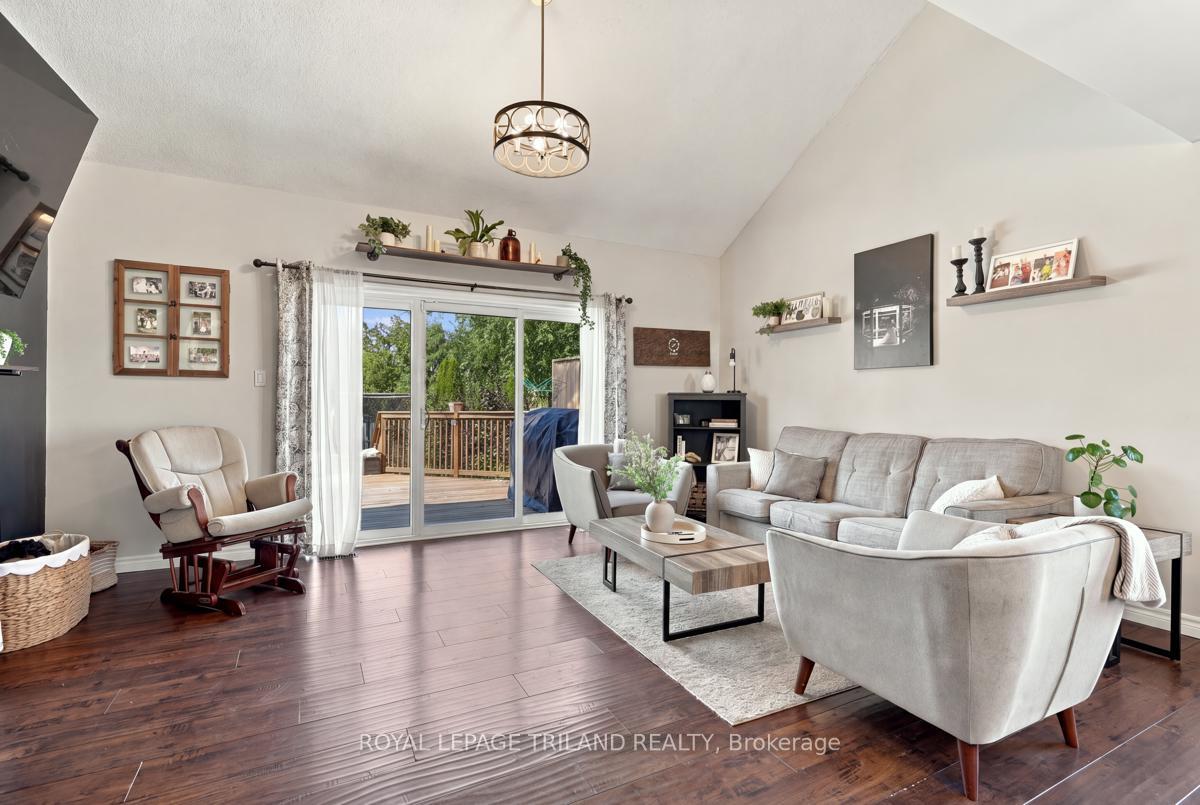 Photo 12 of 49344 Crossley-Hunter Line, Malahide, Rural Malahide — HOMEH