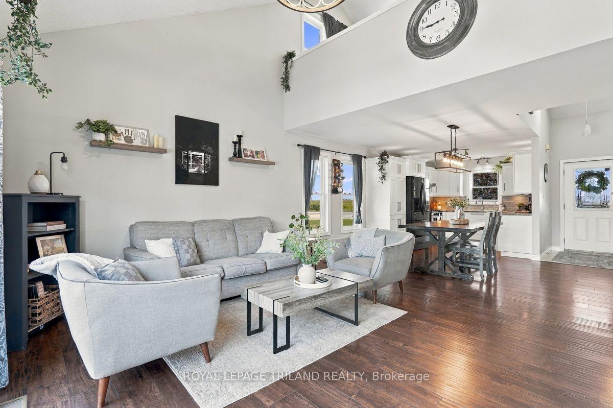Photo 14 of 49344 Crossley-Hunter Line, Malahide, Rural Malahide — HOMEH