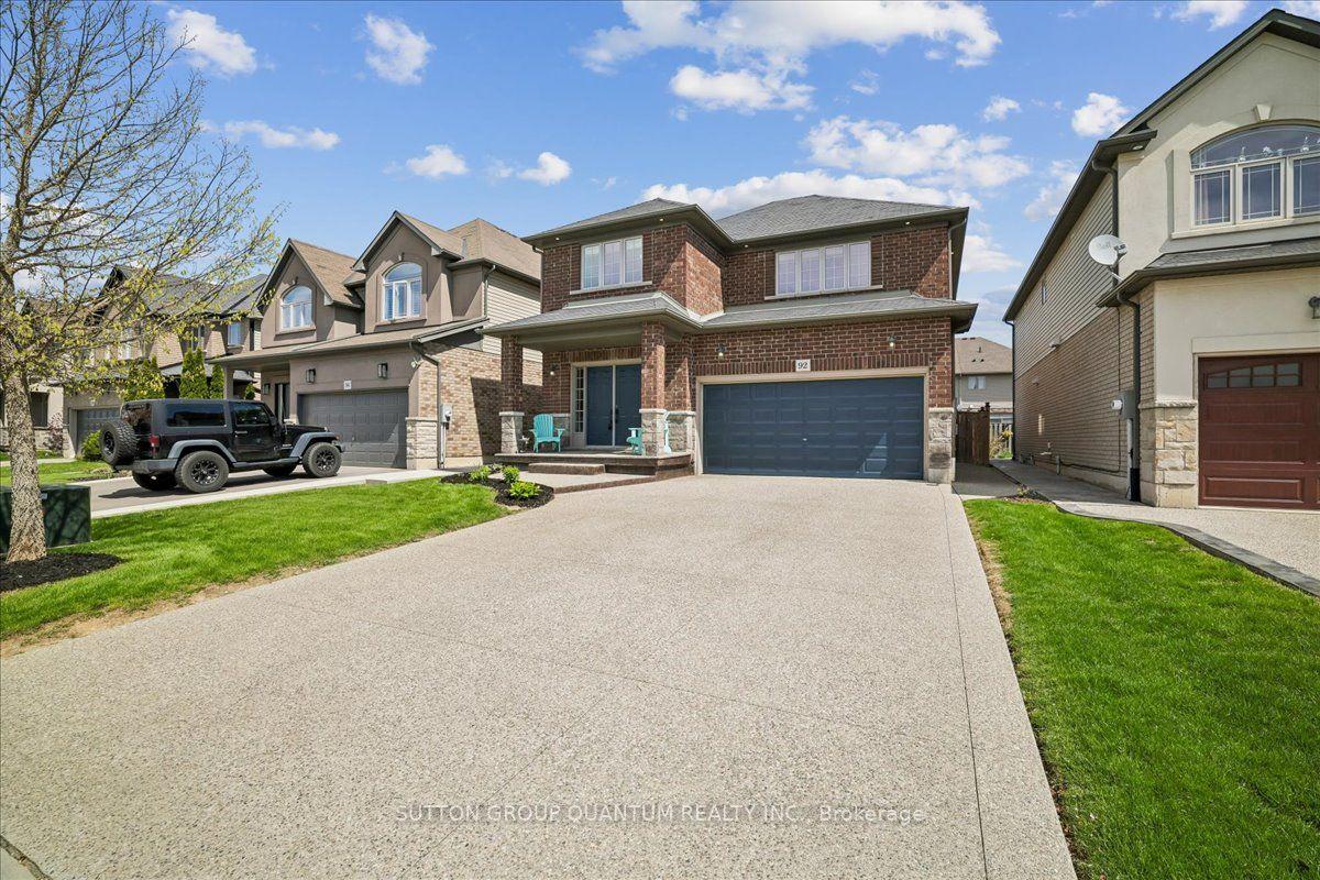 Photo 2 of 92 Garinger Crescent, Hamilton, Binbrook — HOMEH