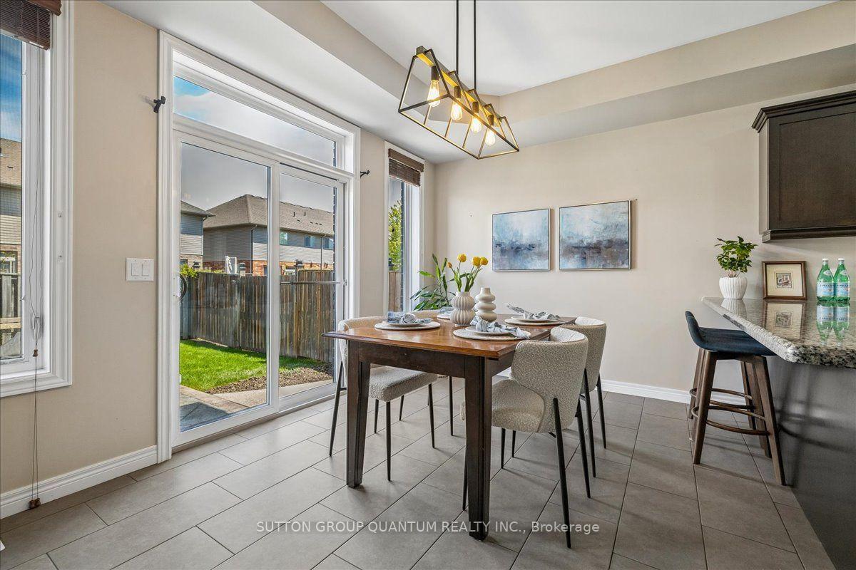 Photo 16 of 92 Garinger Crescent, Hamilton, Binbrook — HOMEH