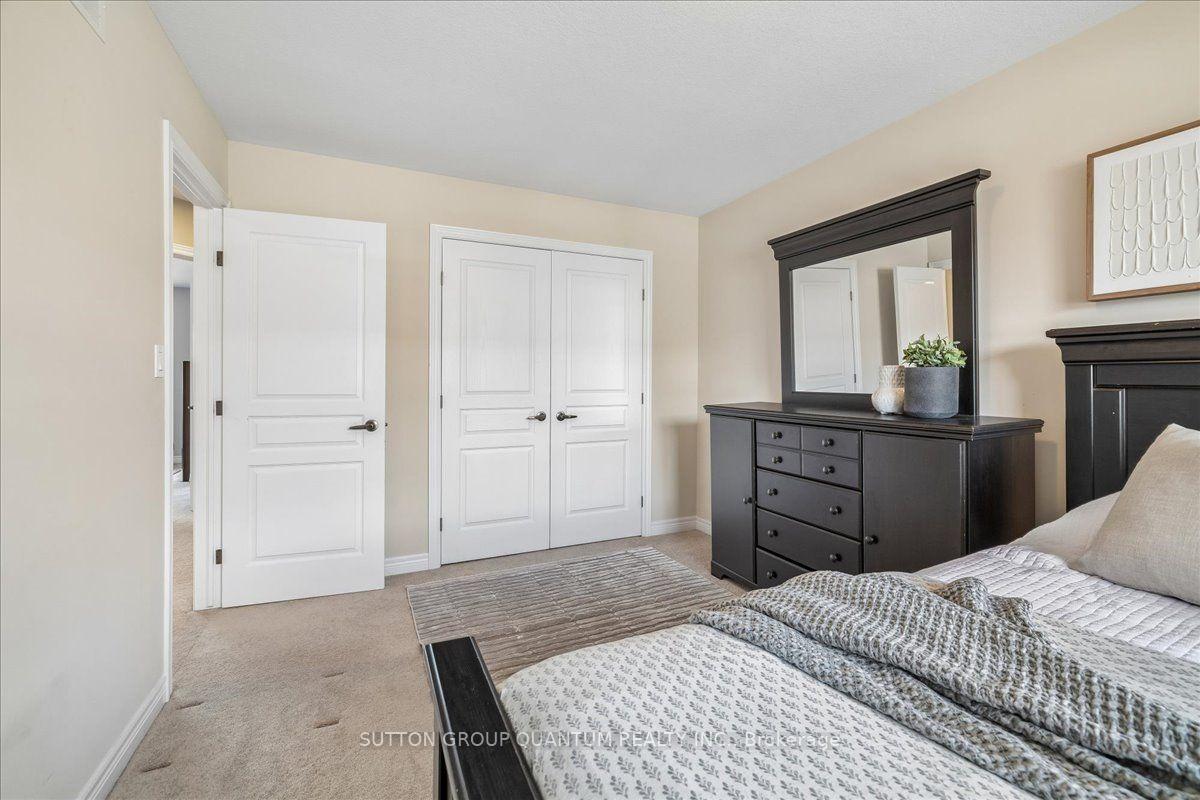 Photo 26 of 92 Garinger Crescent, Hamilton, Binbrook — HOMEH