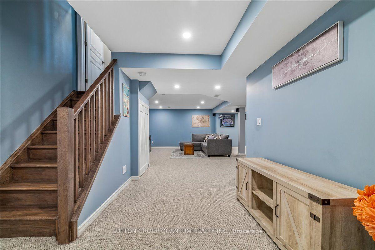 Photo 31 of 92 Garinger Crescent, Hamilton, Binbrook — HOMEH