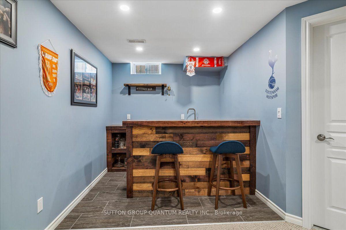 Photo 35 of 92 Garinger Crescent, Hamilton, Binbrook — HOMEH