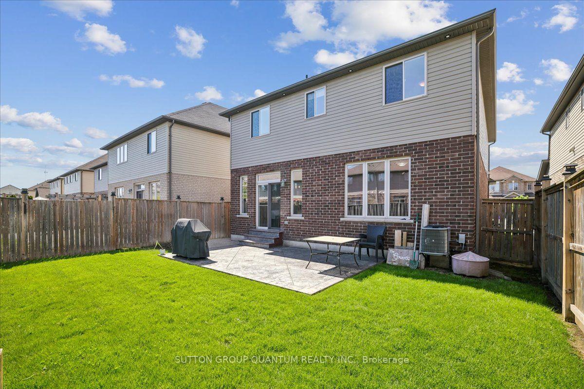Photo 42 of 92 Garinger Crescent, Hamilton, Binbrook — HOMEH
