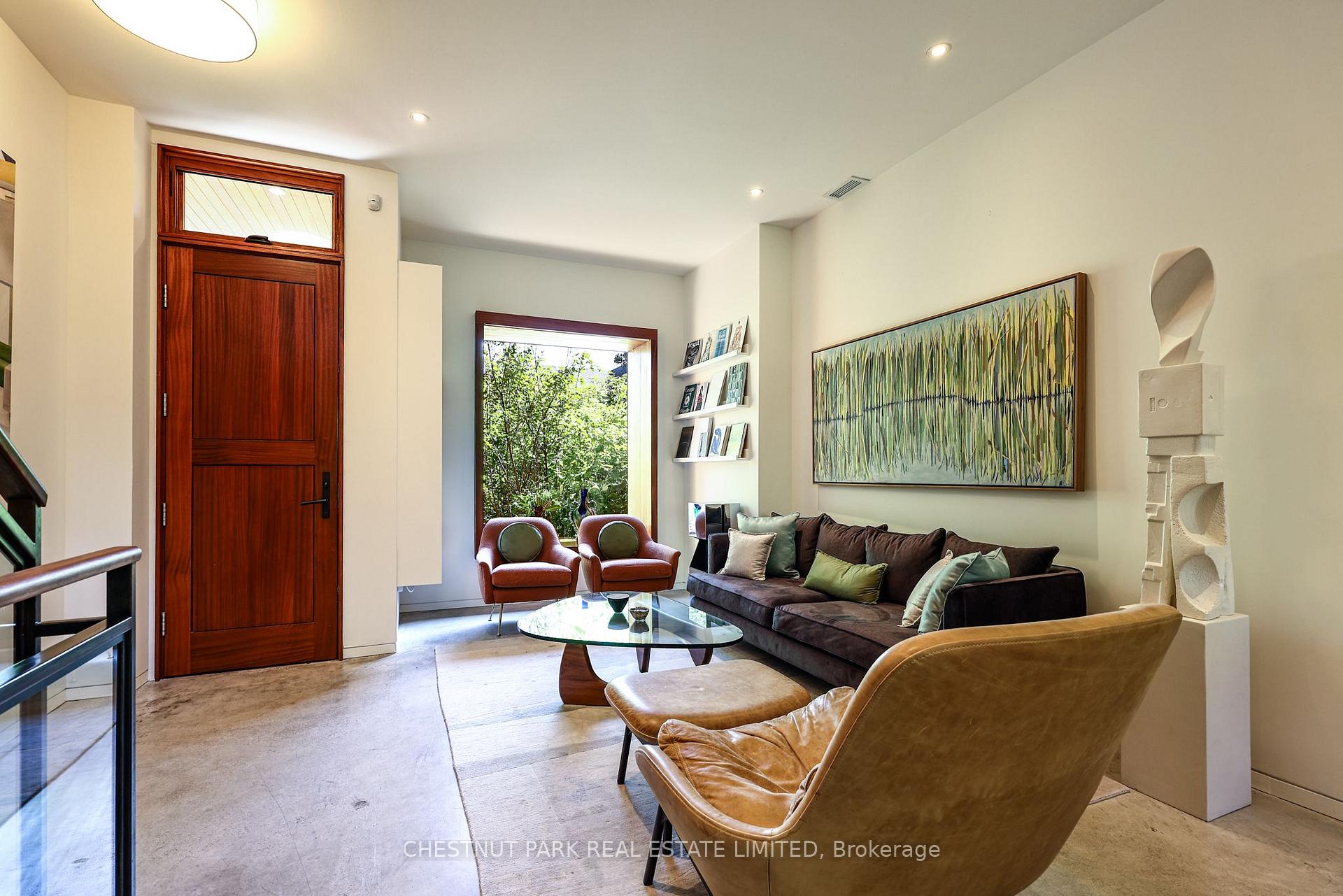 Photo 5 of 924 Manning Avenue, Toronto, The Annex — HOMEH