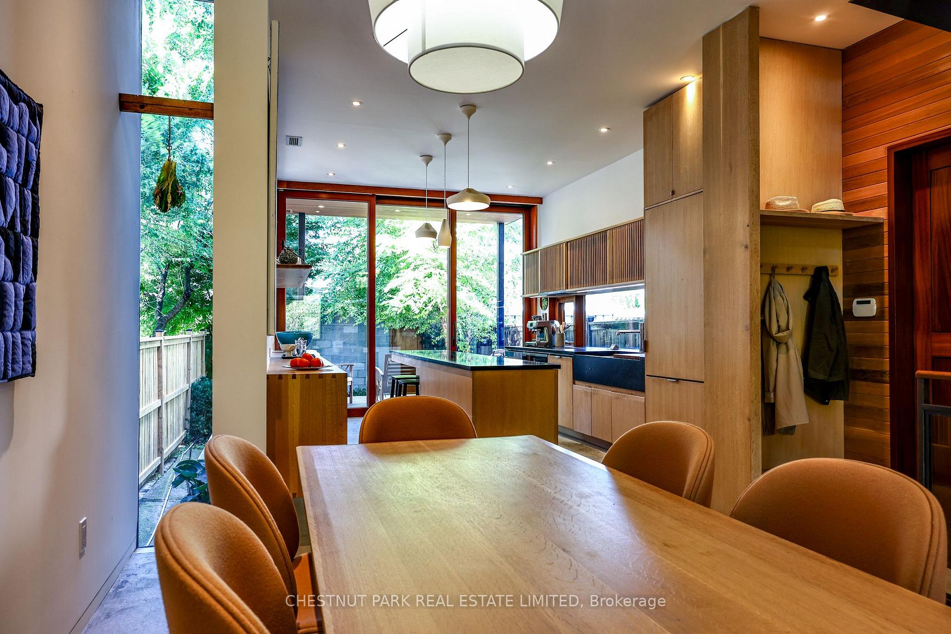 Photo 7 of 924 Manning Avenue, Toronto, The Annex — HOMEH