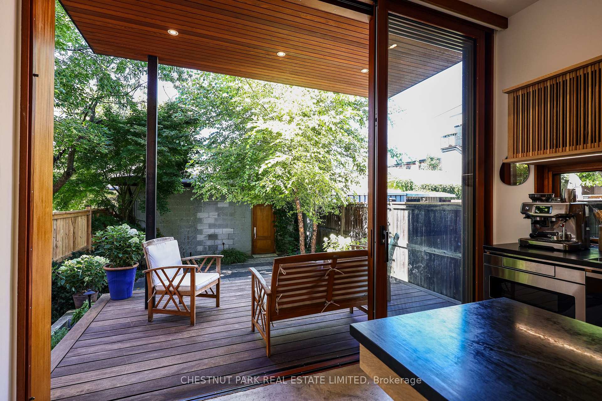 Photo 17 of 924 Manning Avenue, Toronto, The Annex — HOMEH