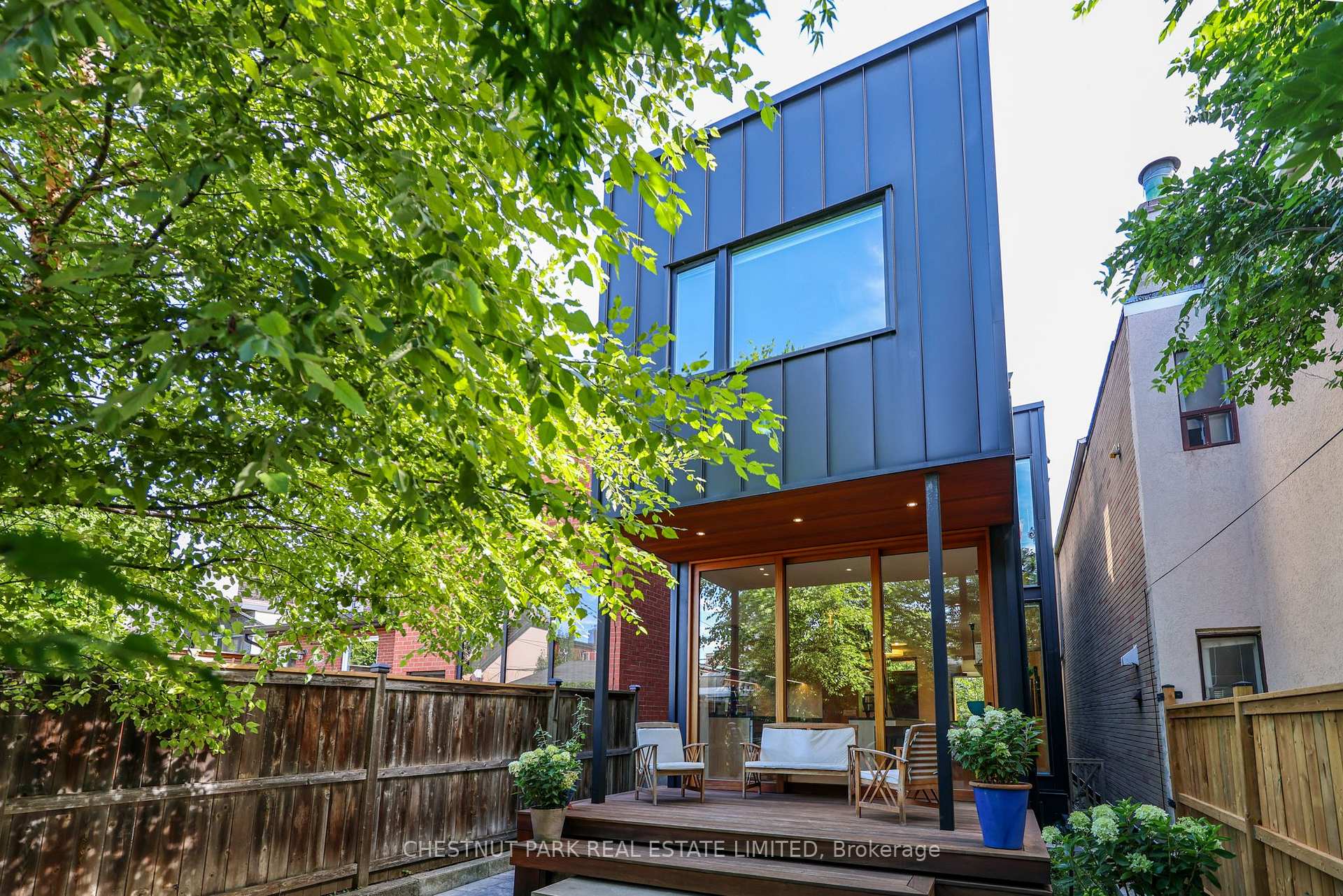 Photo 36 of 924 Manning Avenue, Toronto, The Annex — HOMEH