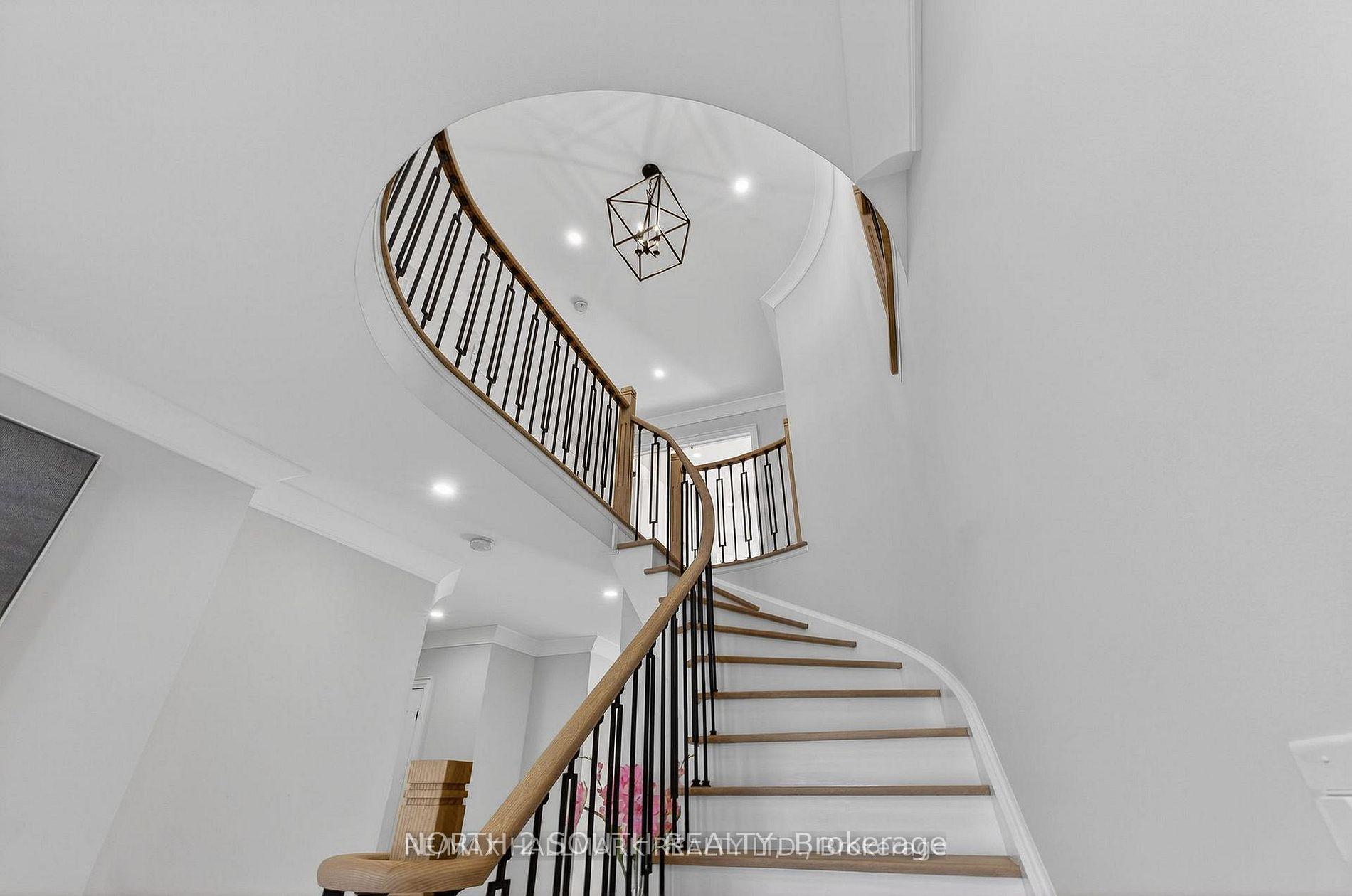 Photo 61 of 372 Crofters Road, Vaughan, Islington Woods — HOMEH