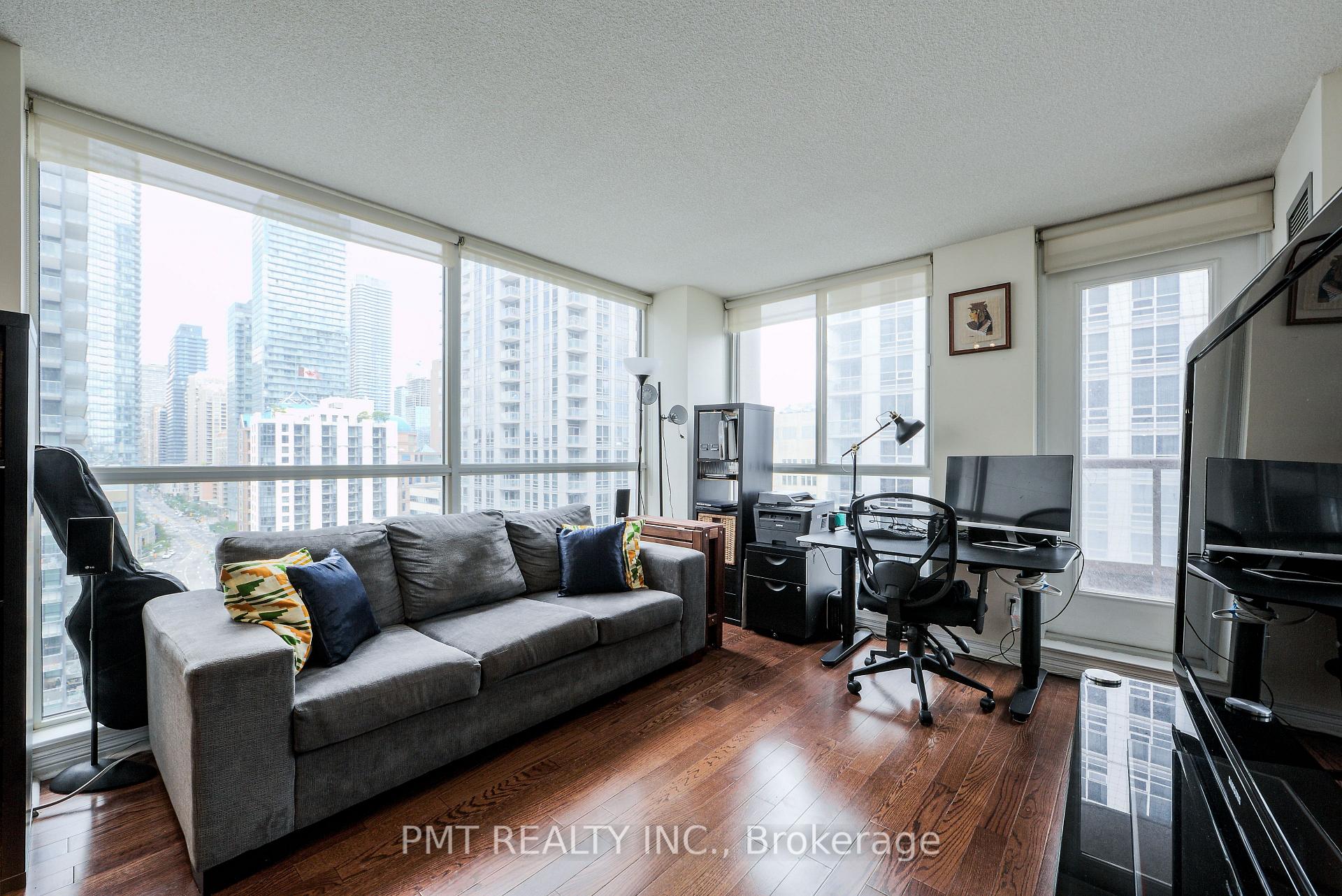 Photo 14 of Unit 1511, 736 Bay Street, Toronto, Bay Street Corridor — HOMEH