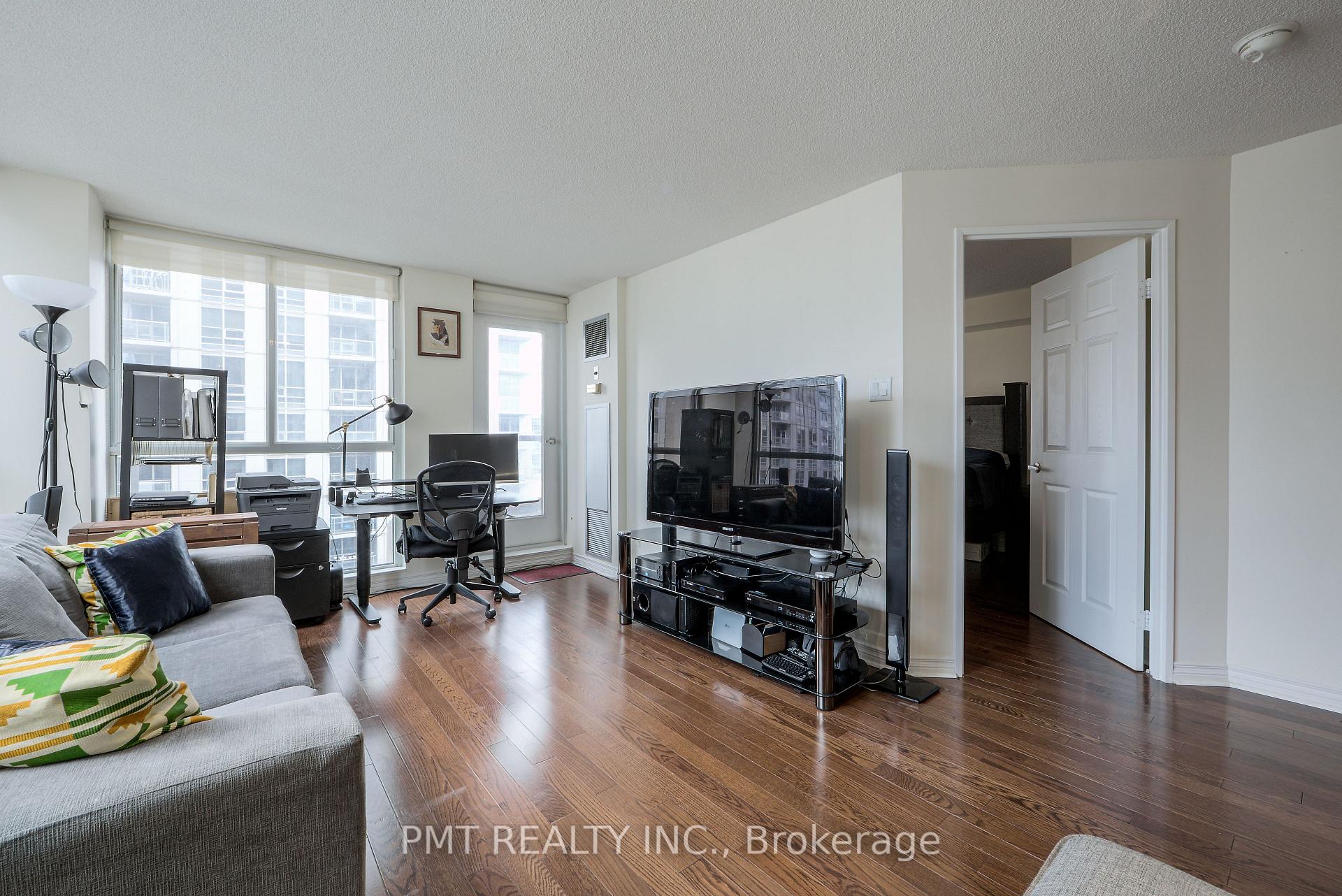Photo 15 of Unit 1511, 736 Bay Street, Toronto, Bay Street Corridor — HOMEH