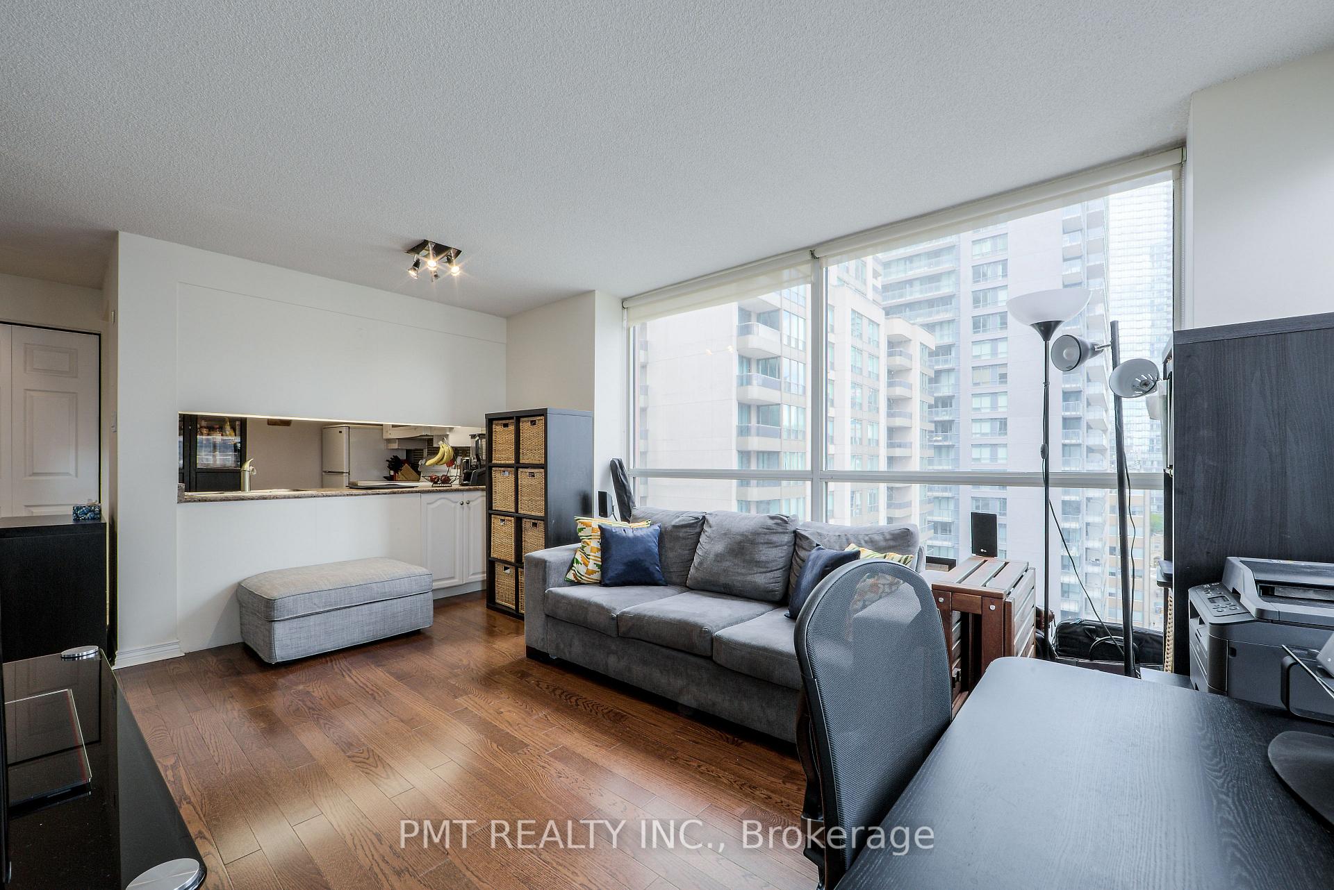 Photo 17 of Unit 1511, 736 Bay Street, Toronto, Bay Street Corridor — HOMEH