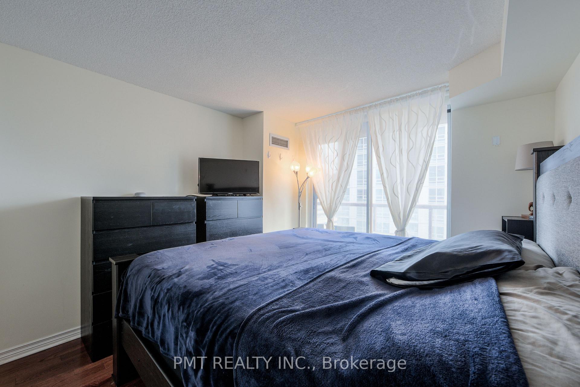 Photo 20 of Unit 1511, 736 Bay Street, Toronto, Bay Street Corridor — HOMEH