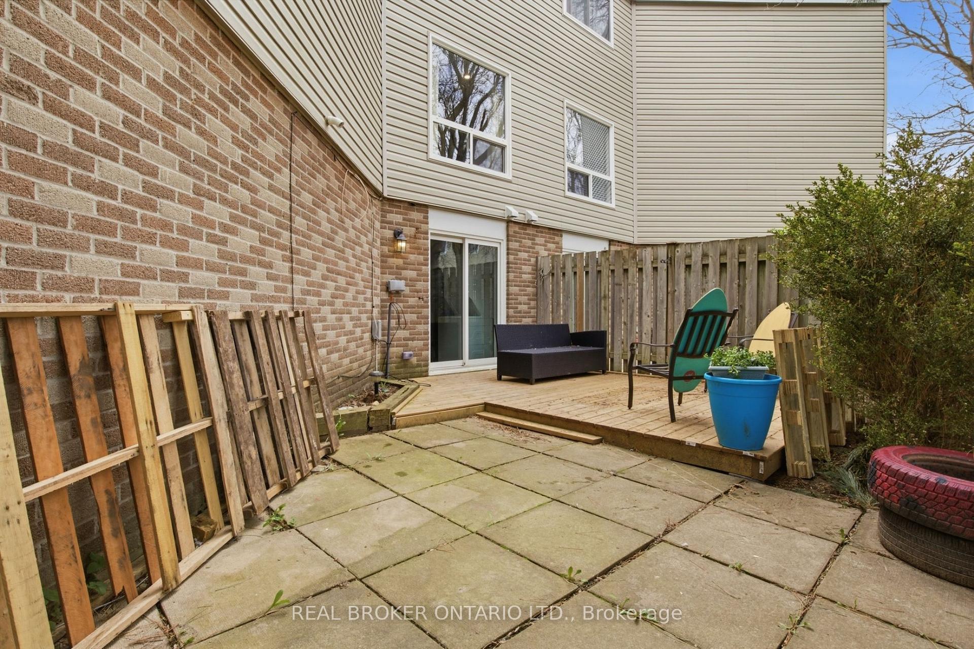 Photo 34 of Unit 46, 60 Elmsdale Drive, Kitchener, Laurentian Hills — HOMEH