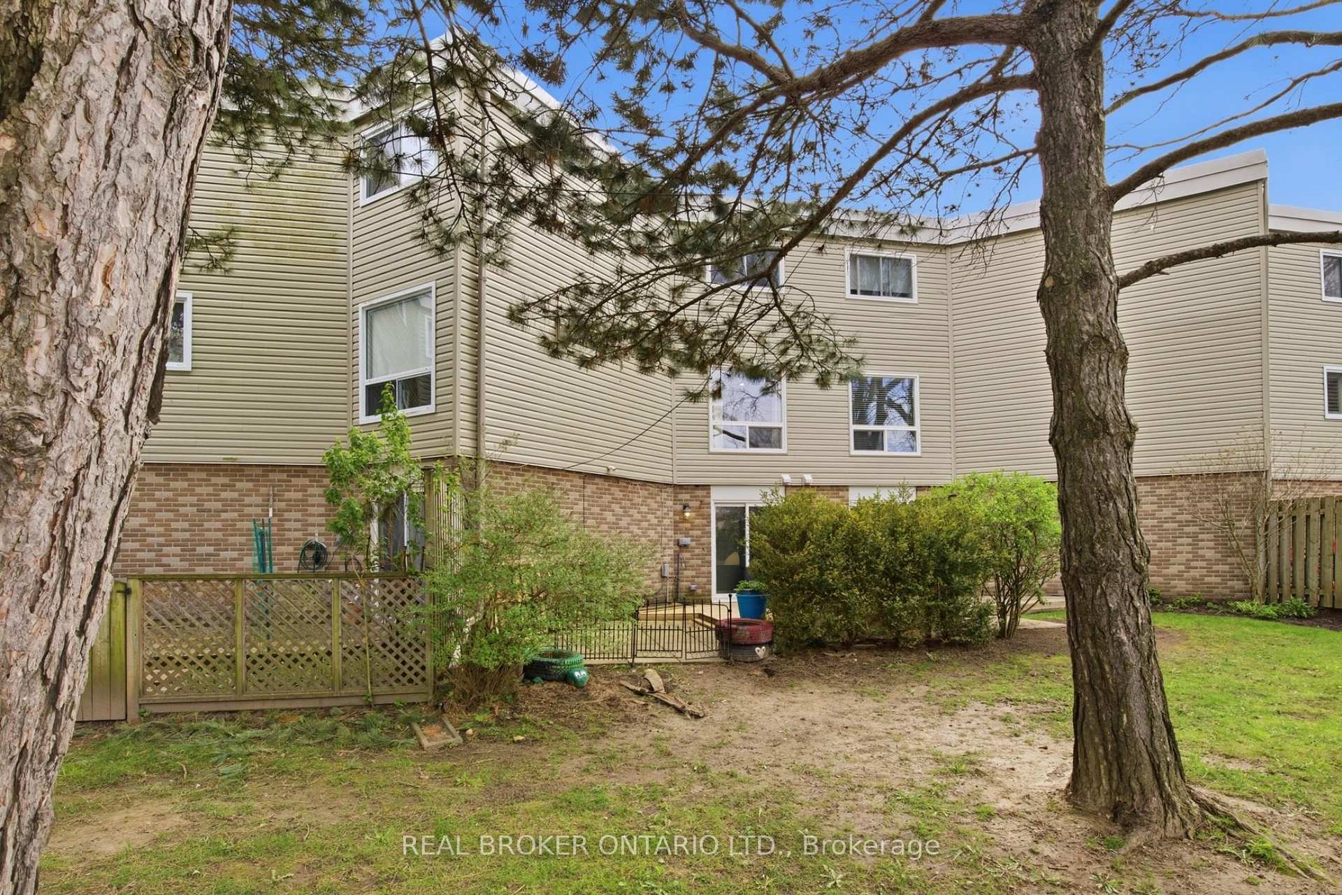 Photo 40 of Unit 46, 60 Elmsdale Drive, Kitchener, Laurentian Hills — HOMEH