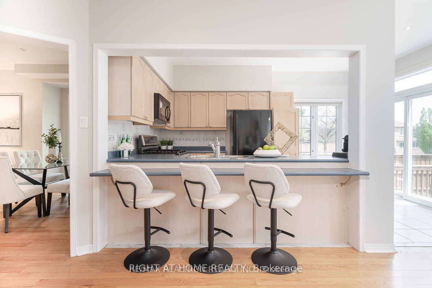 Photo 67 of 1 Ridgeway Court, Vaughan, Maple — HOMEH
