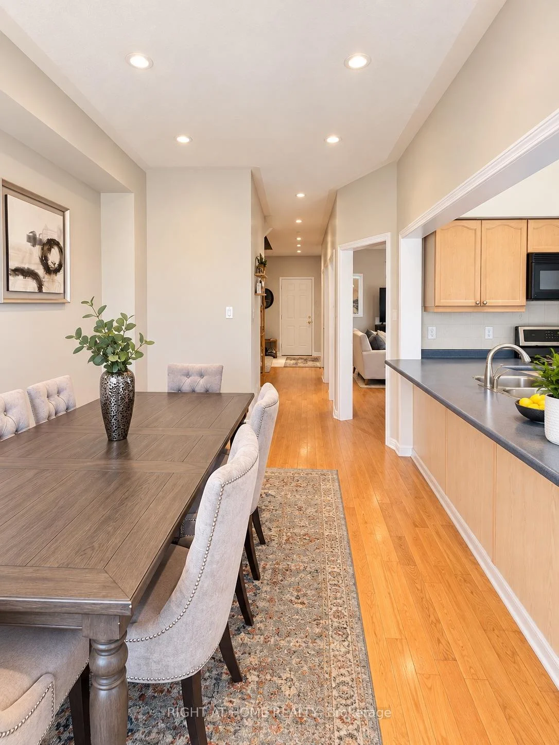 Photo 32 of 1 Ridgeway Court, Vaughan, Maple — HOMEH