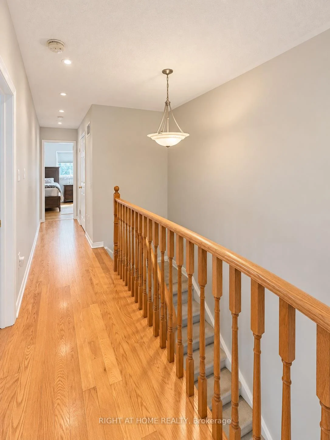 Photo 37 of 1 Ridgeway Court, Vaughan, Maple — HOMEH