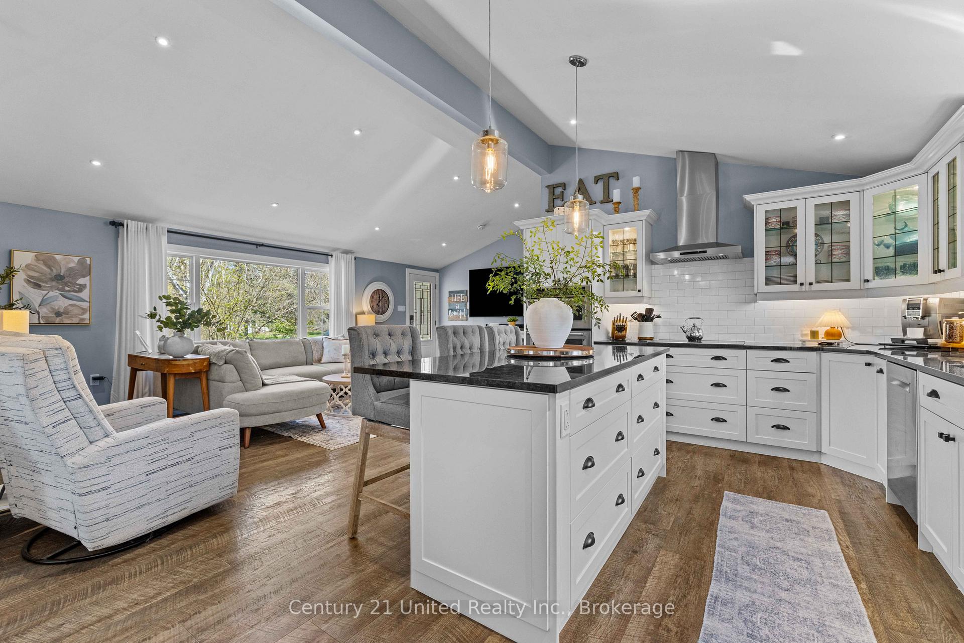 Photo 9 of 11 Birch Terrace, Trent Lakes — HOMEH