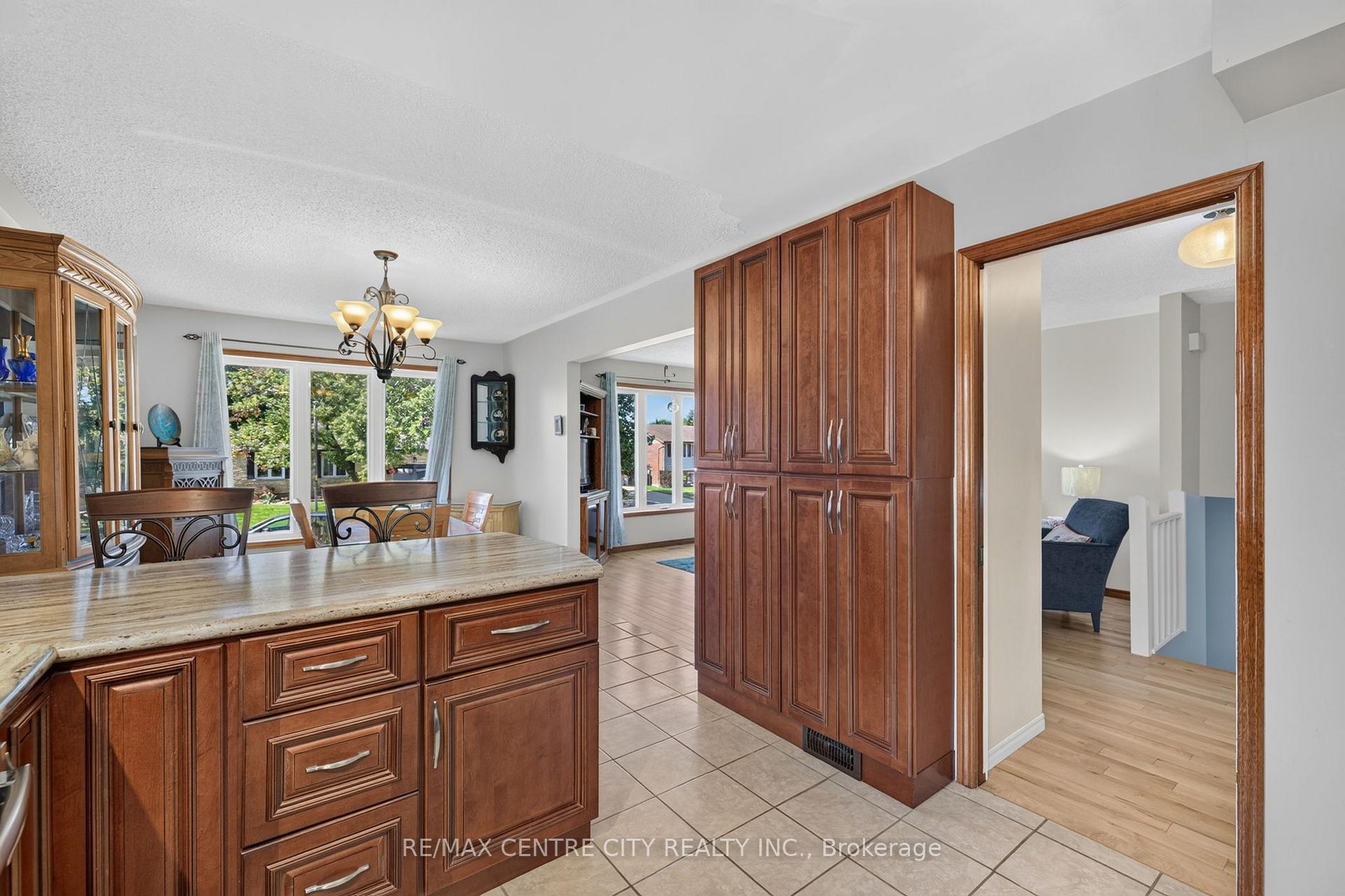 Photo 11 of 59 Westgate Avenue, Strathroy-Caradoc, SW — HOMEH