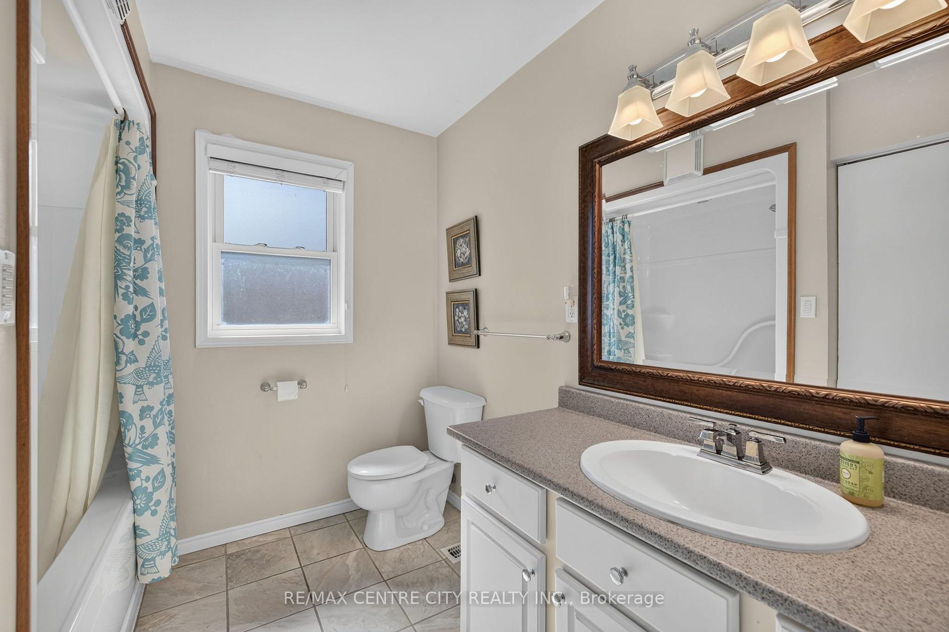 Photo 19 of 59 Westgate Avenue, Strathroy-Caradoc, SW — HOMEH