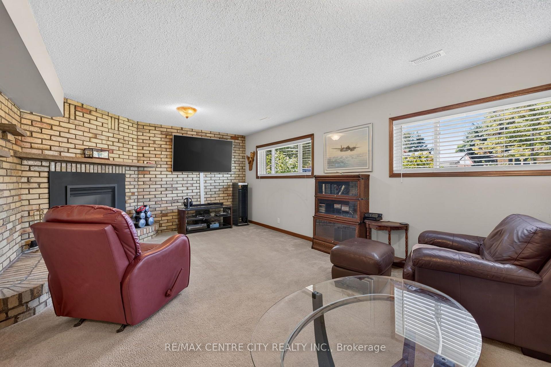Photo 22 of 59 Westgate Avenue, Strathroy-Caradoc, SW — HOMEH