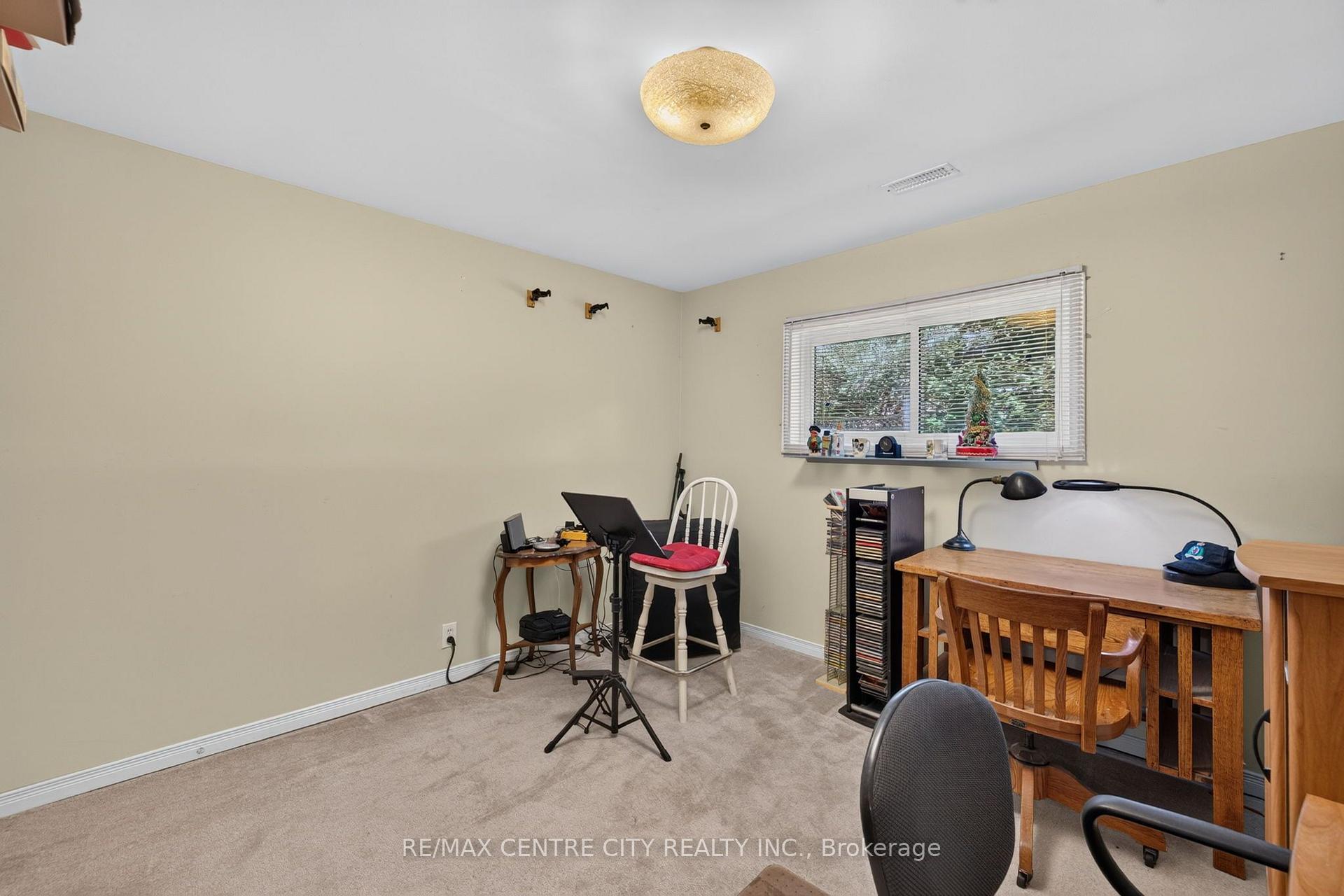 Photo 25 of 59 Westgate Avenue, Strathroy-Caradoc, SW — HOMEH