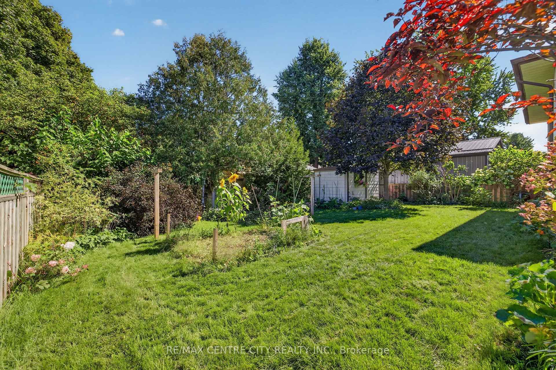 Photo 32 of 59 Westgate Avenue, Strathroy-Caradoc, SW — HOMEH