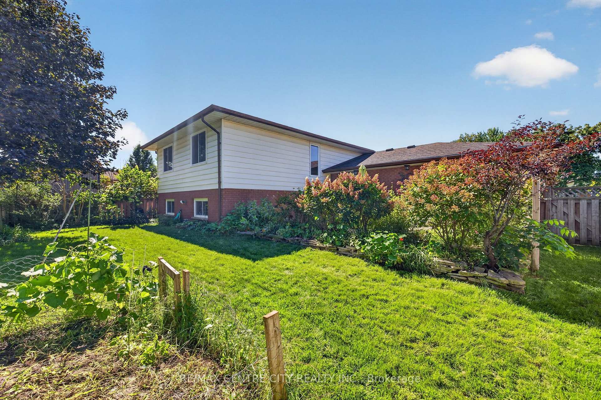 Photo 33 of 59 Westgate Avenue, Strathroy-Caradoc, SW — HOMEH